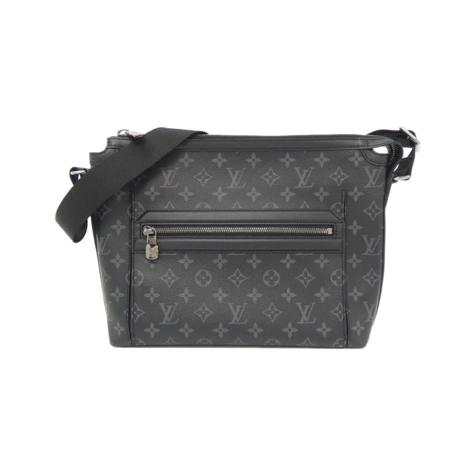 Louis Vuitton Shoulder Bag Coated Canvas: Louis Vuitton Shoulder Bag Coated Canvas This Louis Vuitton Shoulder Bag Coated Canvas in black features silver hardware and a durable coated canvas material. The bag has some minor scratches and dirt