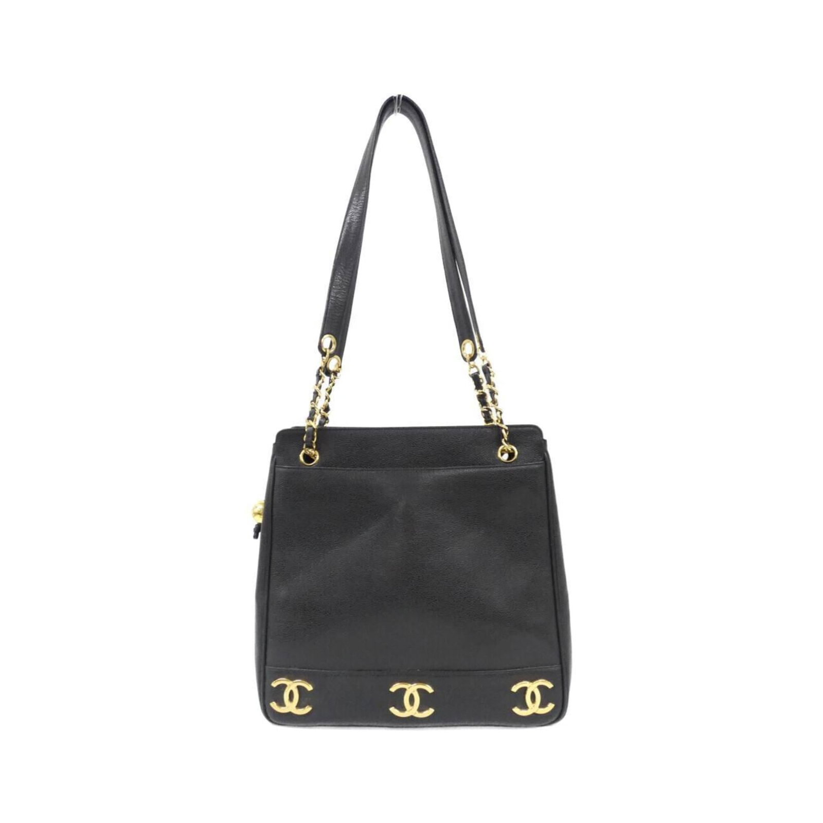 Chanel Shoulder Bag Grained Calfskin: Chanel Shoulder Bag Grained Calfskin Chanel's iconic shoulder bag is crafted from high-quality grained calfskin, giving it a distinctive texture and depth. This black bag features gold hardware, addin