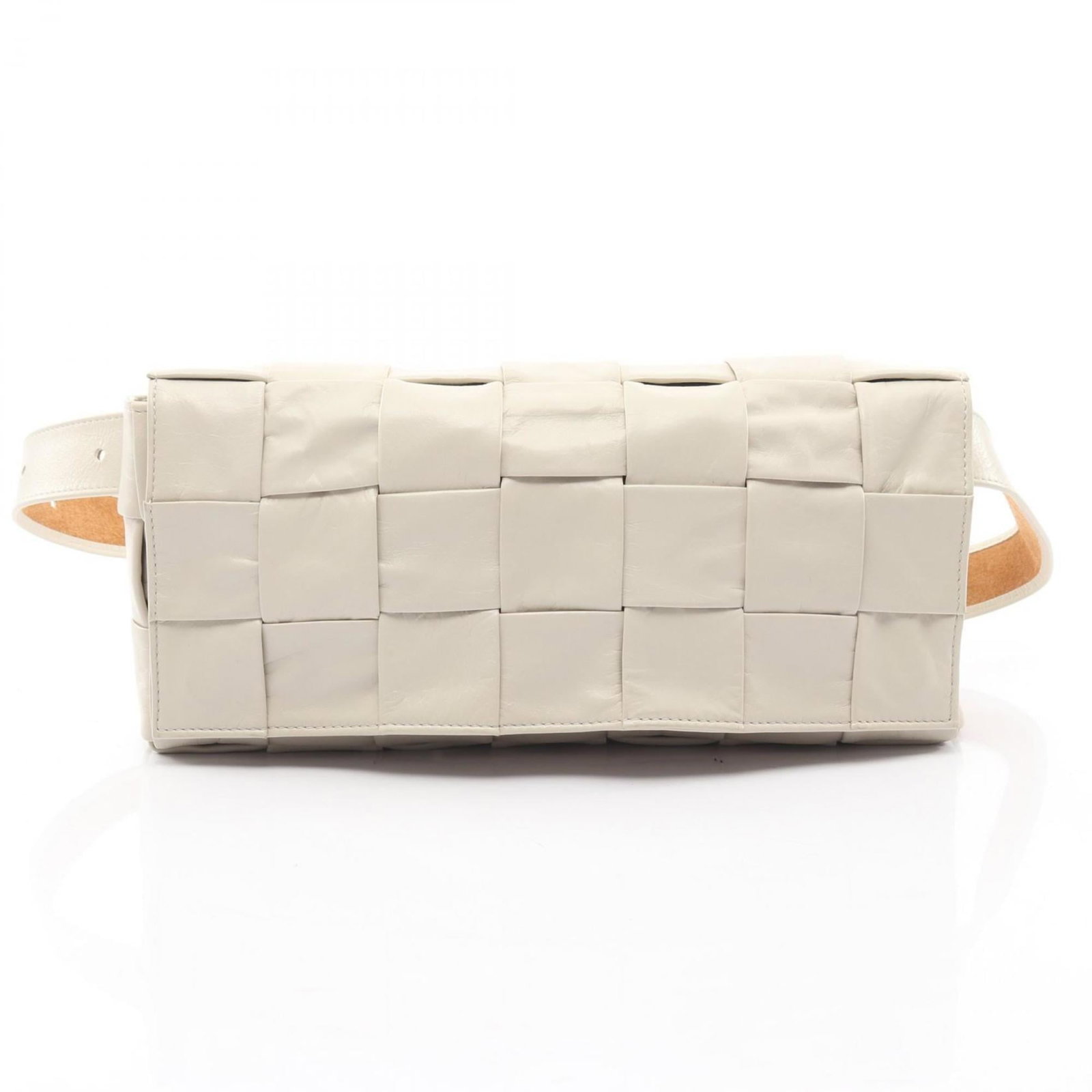 Bottega Veneta Fanny Pack Leather: Bottega Veneta Fanny Pack Leather Bottega Veneta's iconic fanny pack is made from high-quality leather and features an ivory color. With its classic design and timeless appeal, this versatile accessor