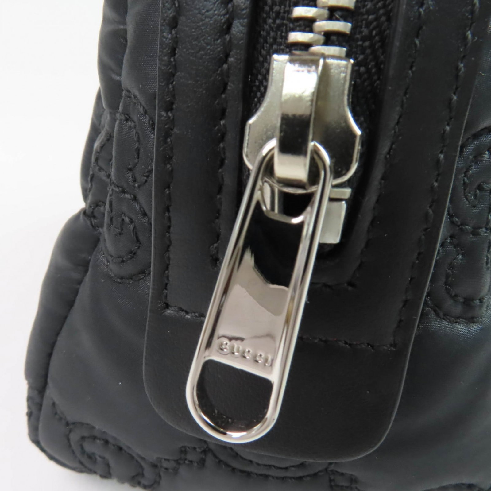 Gucci Pouch Nylon - 9