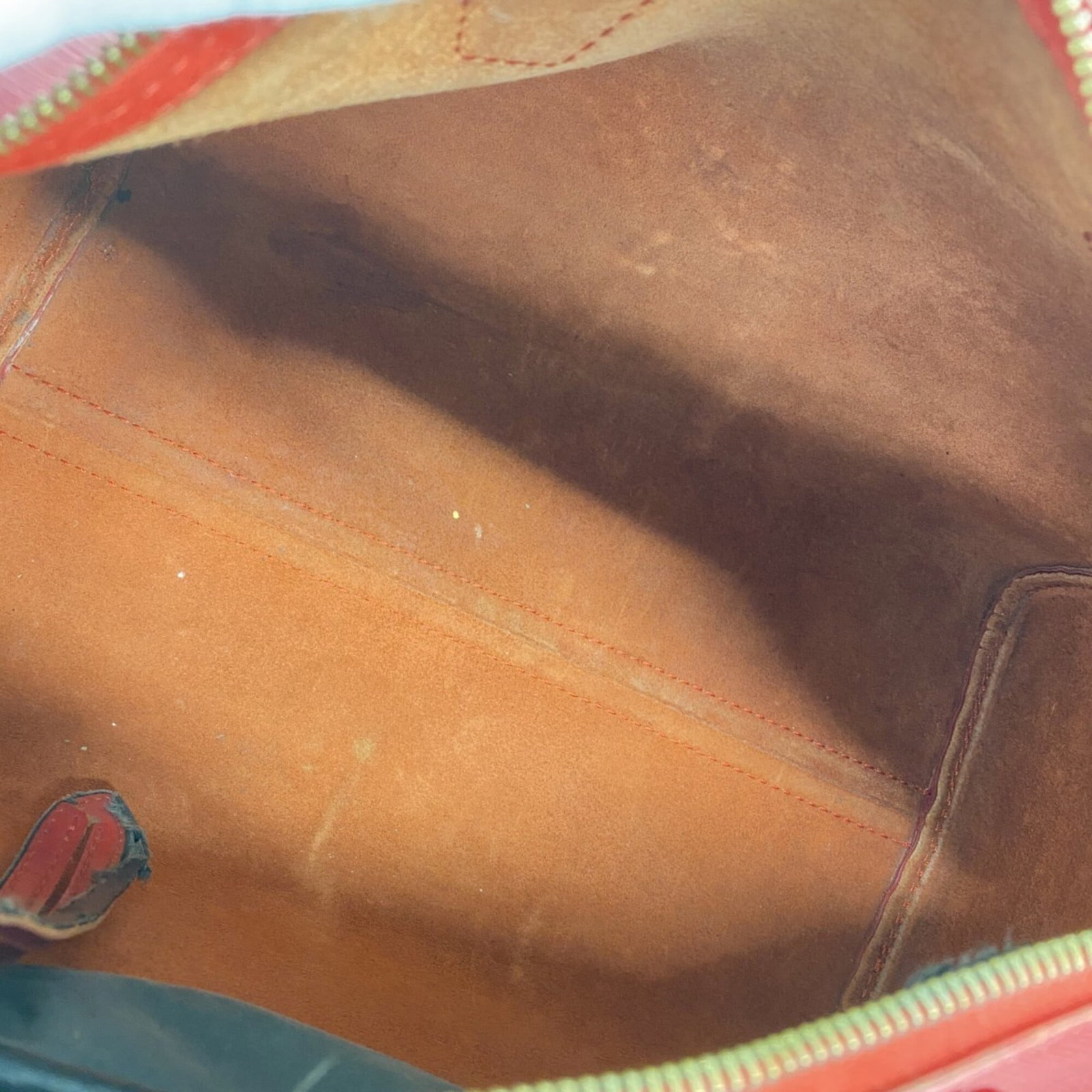 Louis Vuitton Handbag - 4