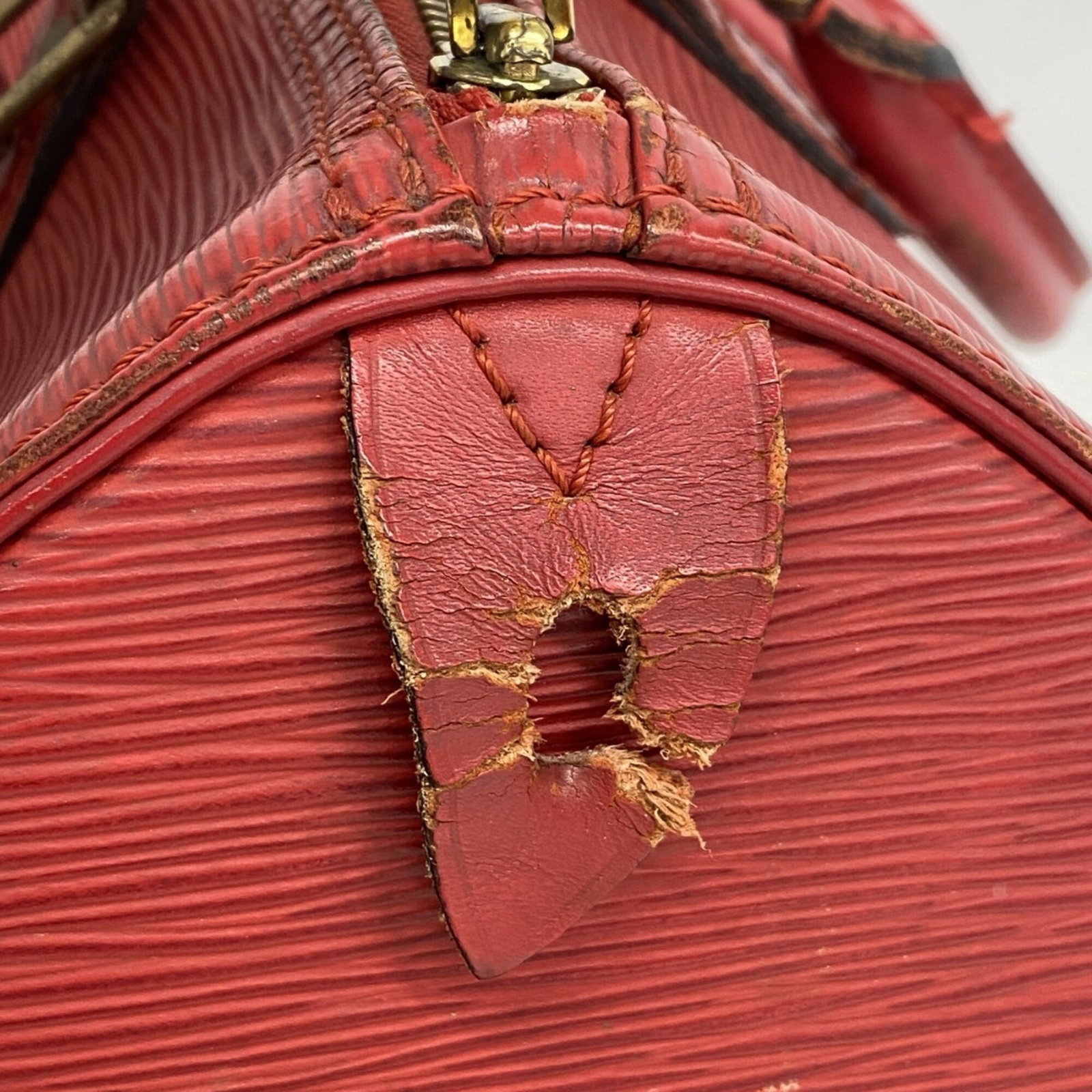 Louis Vuitton Handbag - 7