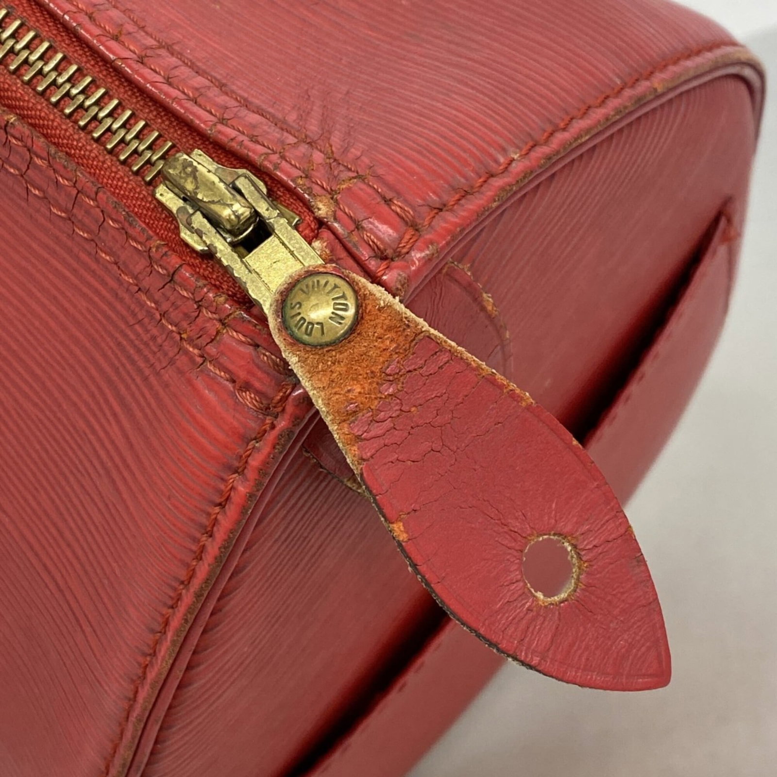 Louis Vuitton Handbag - 8