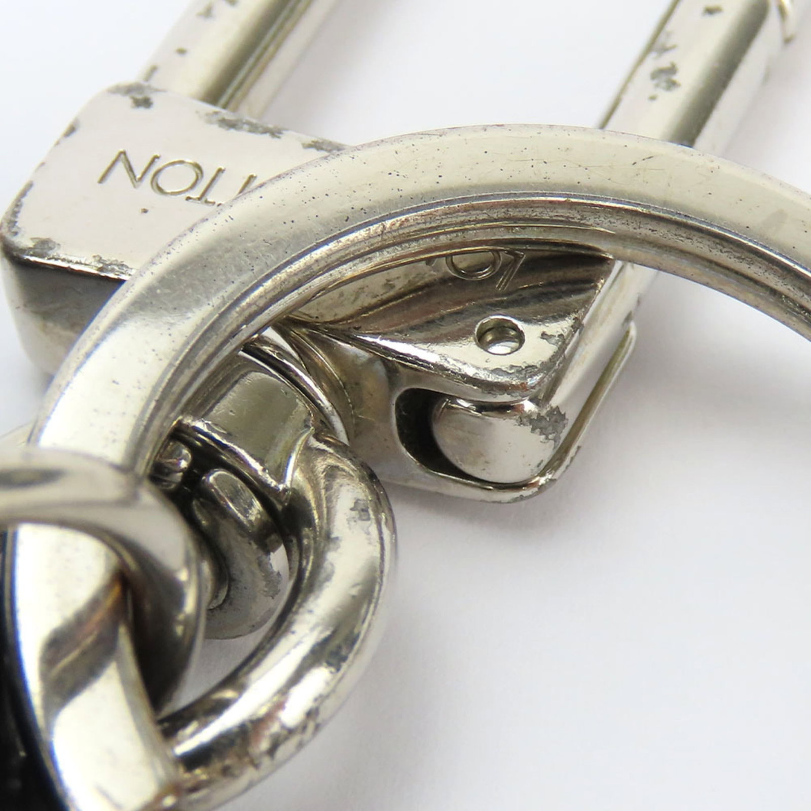 Louis Vuitton Keyring Leather - 7