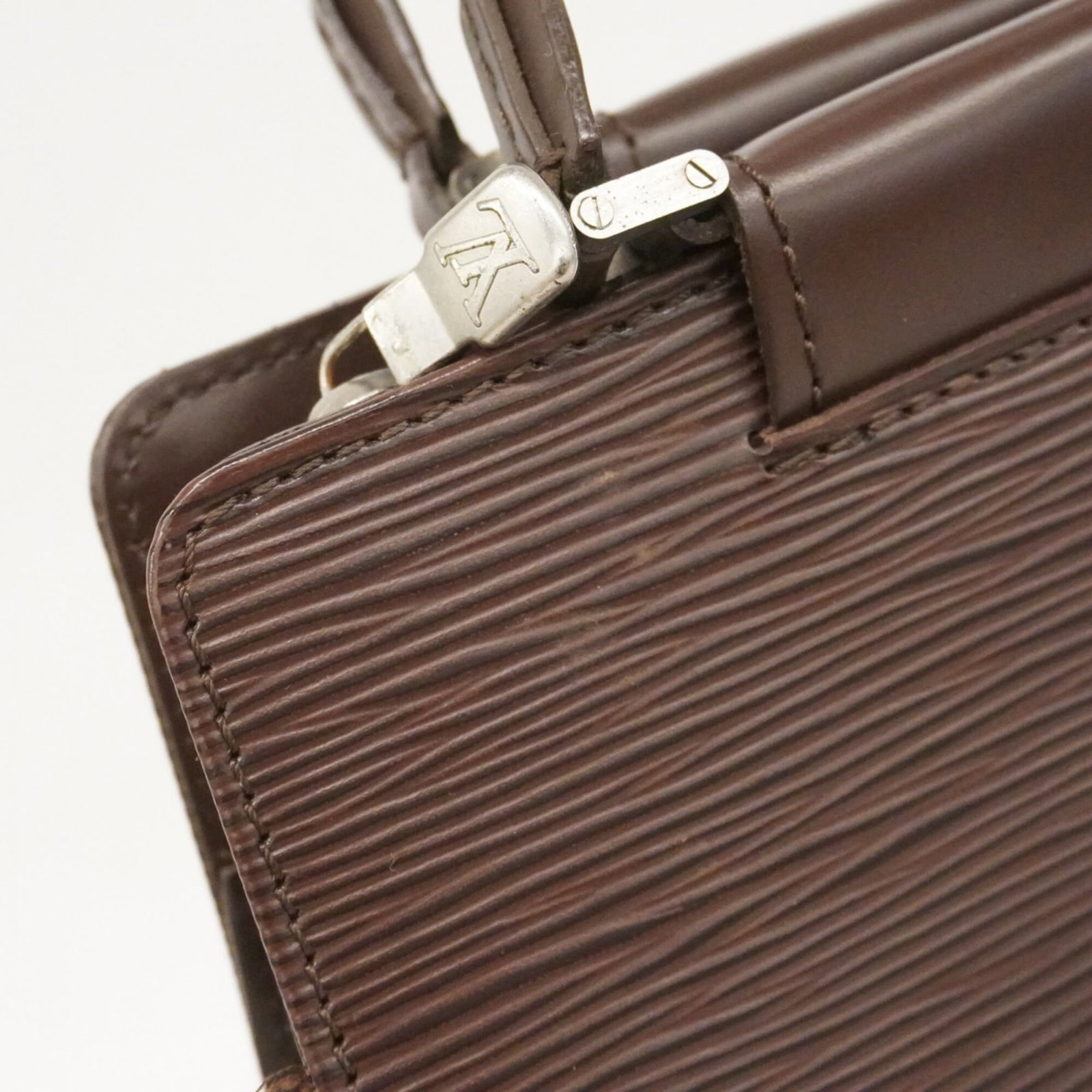 Louis Vuitton Handbag - 11