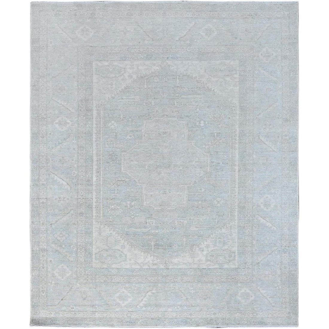 Icy Gray Afghan Wool Rug Peshawar Hand Knotted Geometric Design: Icy Gray Afghan Wool Rug Peshawar Hand Knotted Geometric Design The Icy Gray Afghan Wool Rug boasts an elegant Geometric Design in traditional Oriental style, crafted from high-quality wool and