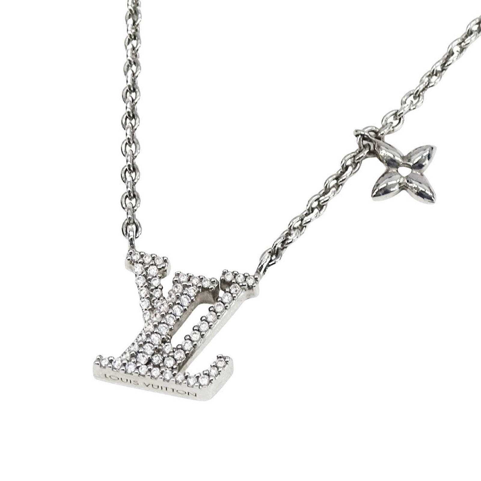 Louis Vuitton Women'S Iconic Palladium Rhinestone Necklace (M02751): Louis Vuitton Women'S Iconic Palladium Rhinestone Necklace (M02751) Used Louis Vuitton Women's Iconic Palladium Rhinestone Necklace in very good condition. Features a silver metal and rhinestone desig