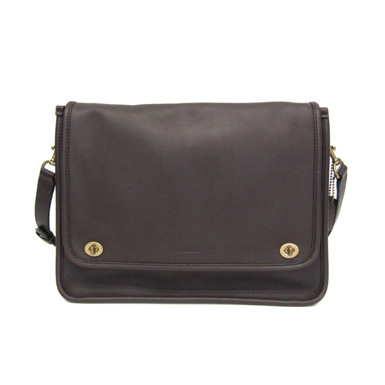 Coach Shoulder Bag Leather: Coach Shoulder Bag Leather This Coach shoulder bag in brown leather features an open inner pocket and a zipper pocket for added convenience. With its classic design and durable construction, this