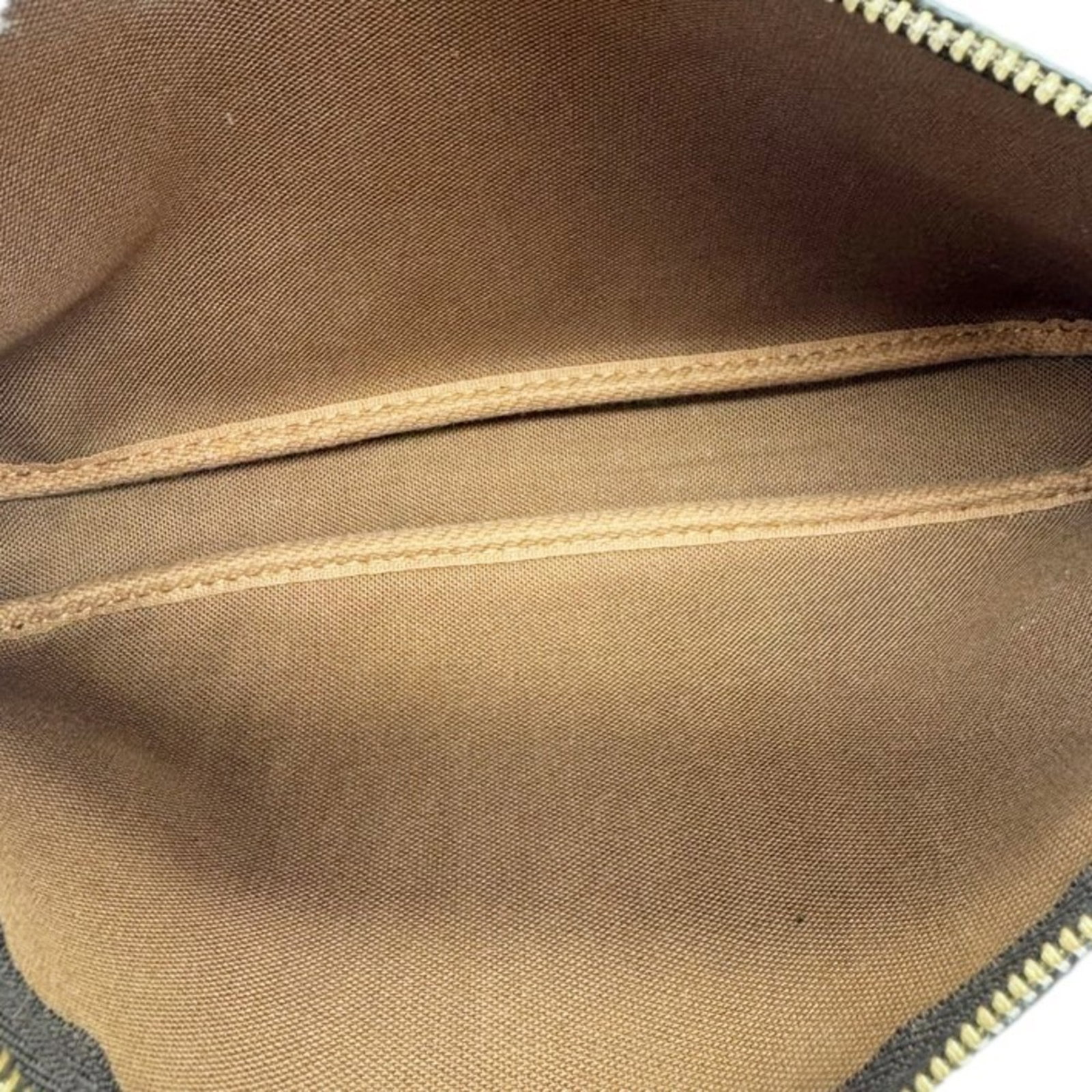 Louis Vuitton Pochette Pouch Monogram - 15