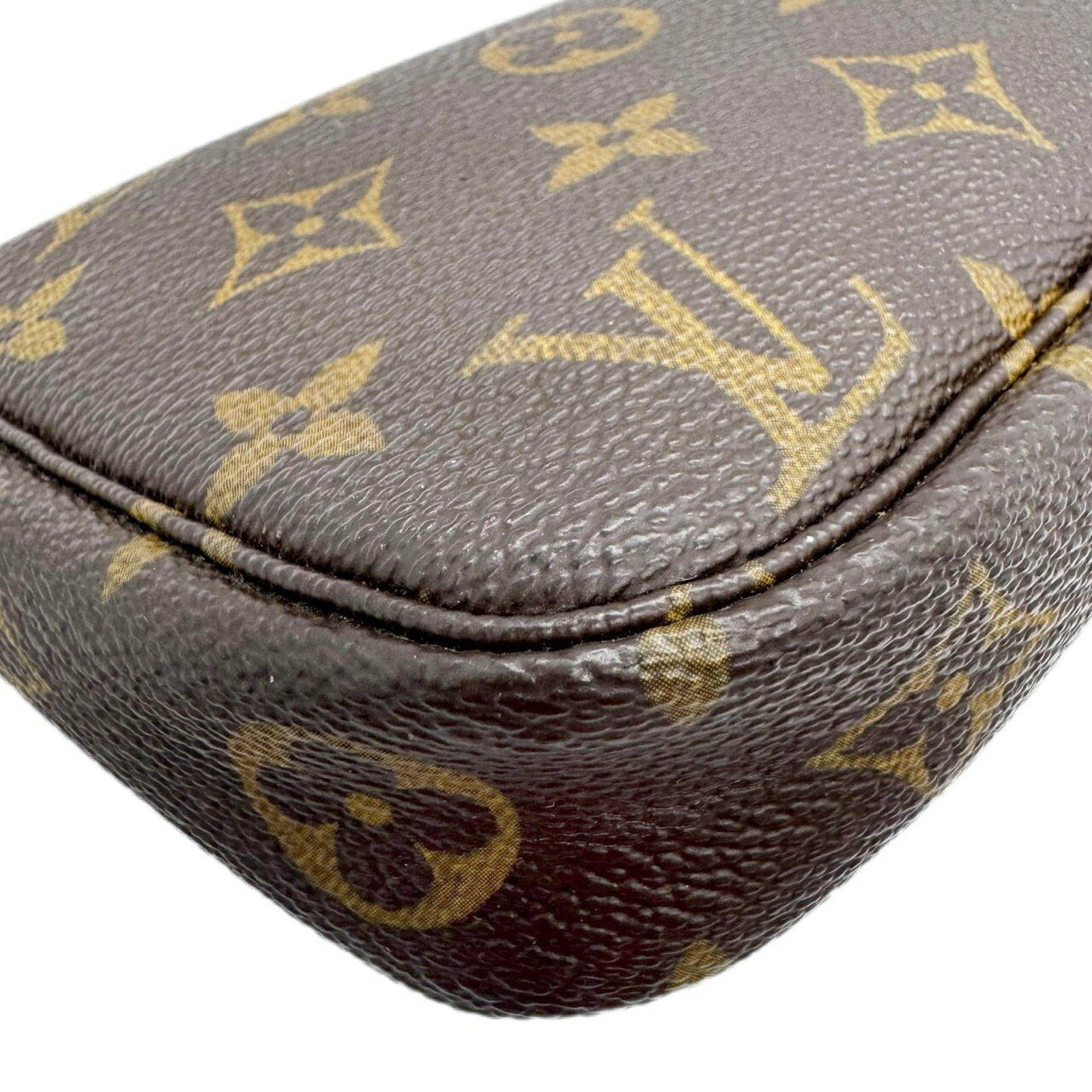 Louis Vuitton Pochette Pouch Monogram - 4