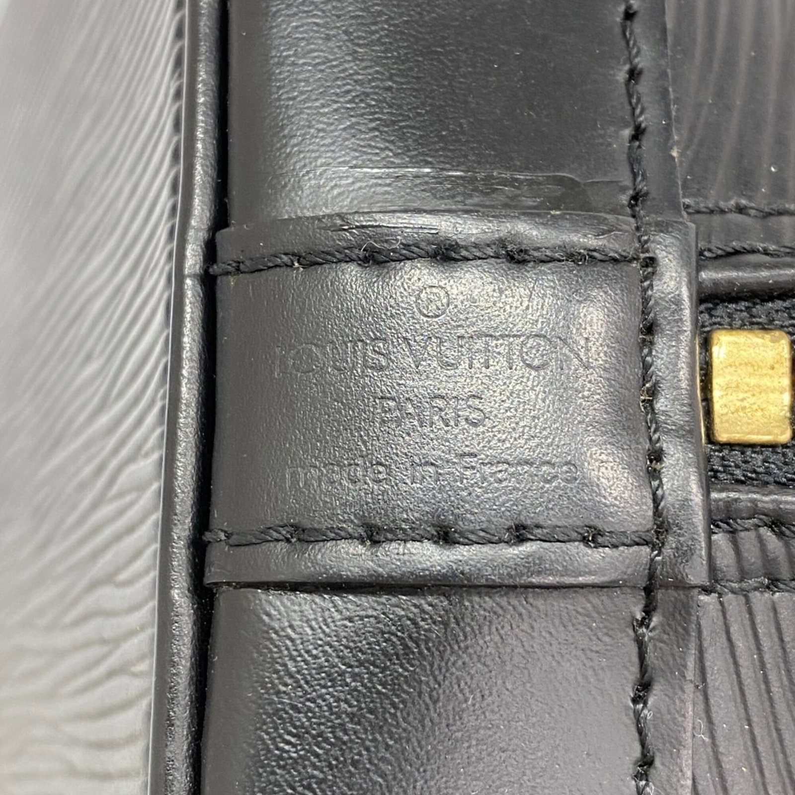Louis Vuitton Handbag - 5