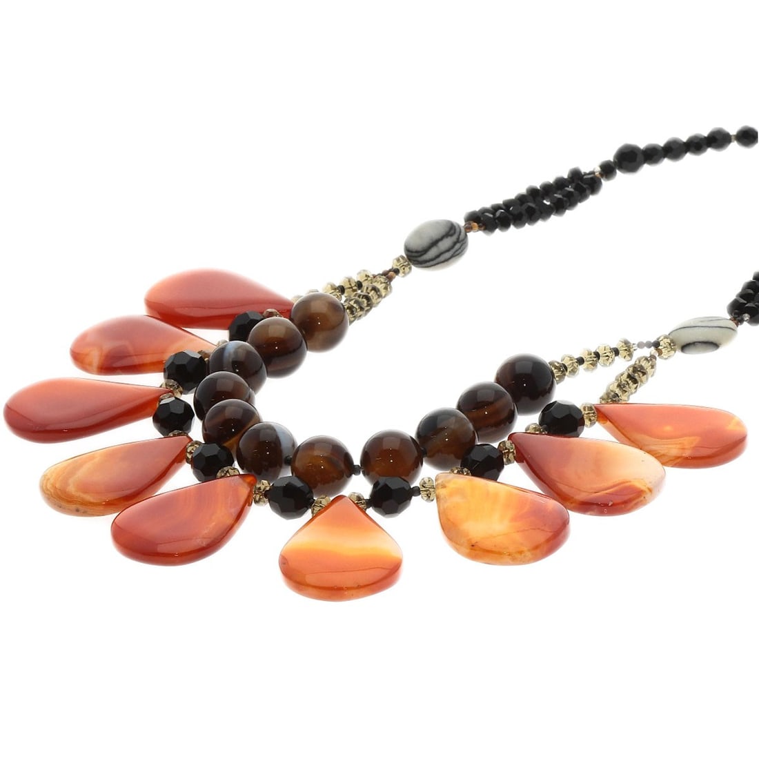 Silver Agate Necklace 163.9G: Silver Agate Necklace 163.9G Silver Agate Necklace with a beautiful agate stone set in a silver metal chain. The necklace measures 19.2 inches long and features a main stone of agate. This silver agat
