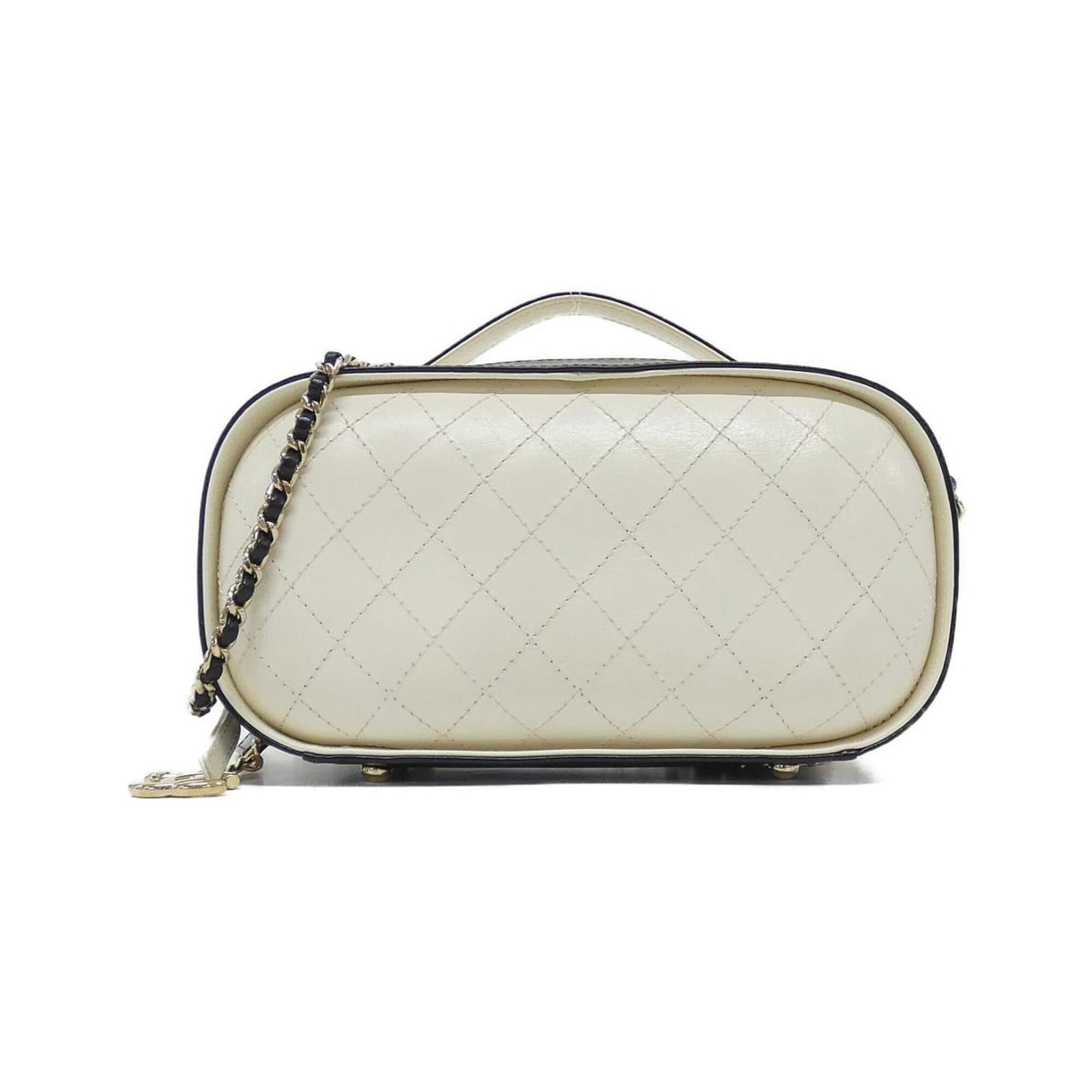 Chanel Handbag Leather: Chanel Handbag Leather Used Chanel Handbag Leather in excellent condition. The black leather handbag features some scratches and dirt, giving it a worn-in look, while its white interior remains clean 