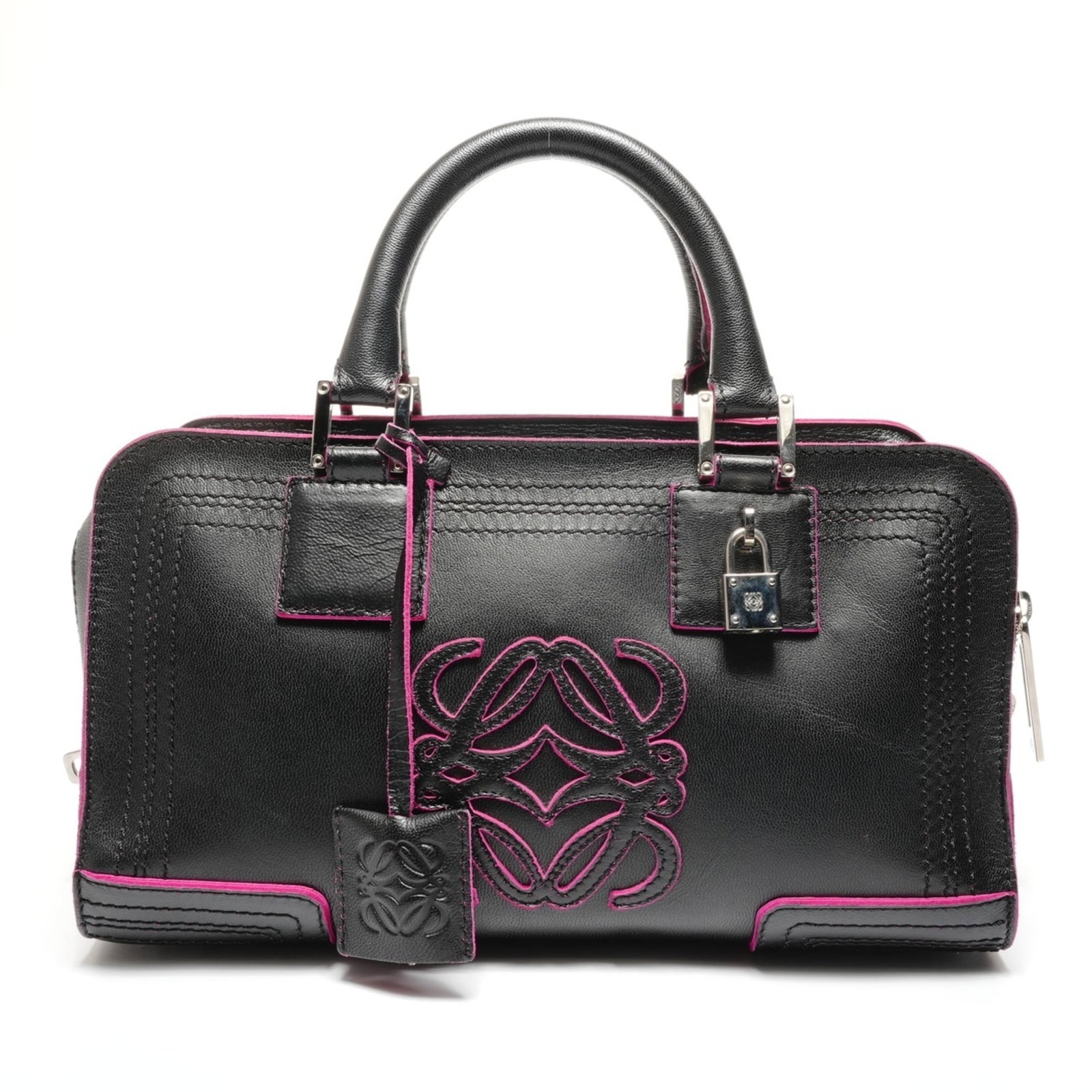 Loewe Handbag: Loewe Handbag This black Loewe handbag features a sleek design and classic silhouette. With its 16cm x 28cm x 13.5cm dimensions and 9.00cm handle drop, this bag is perfect for everyday use. The used