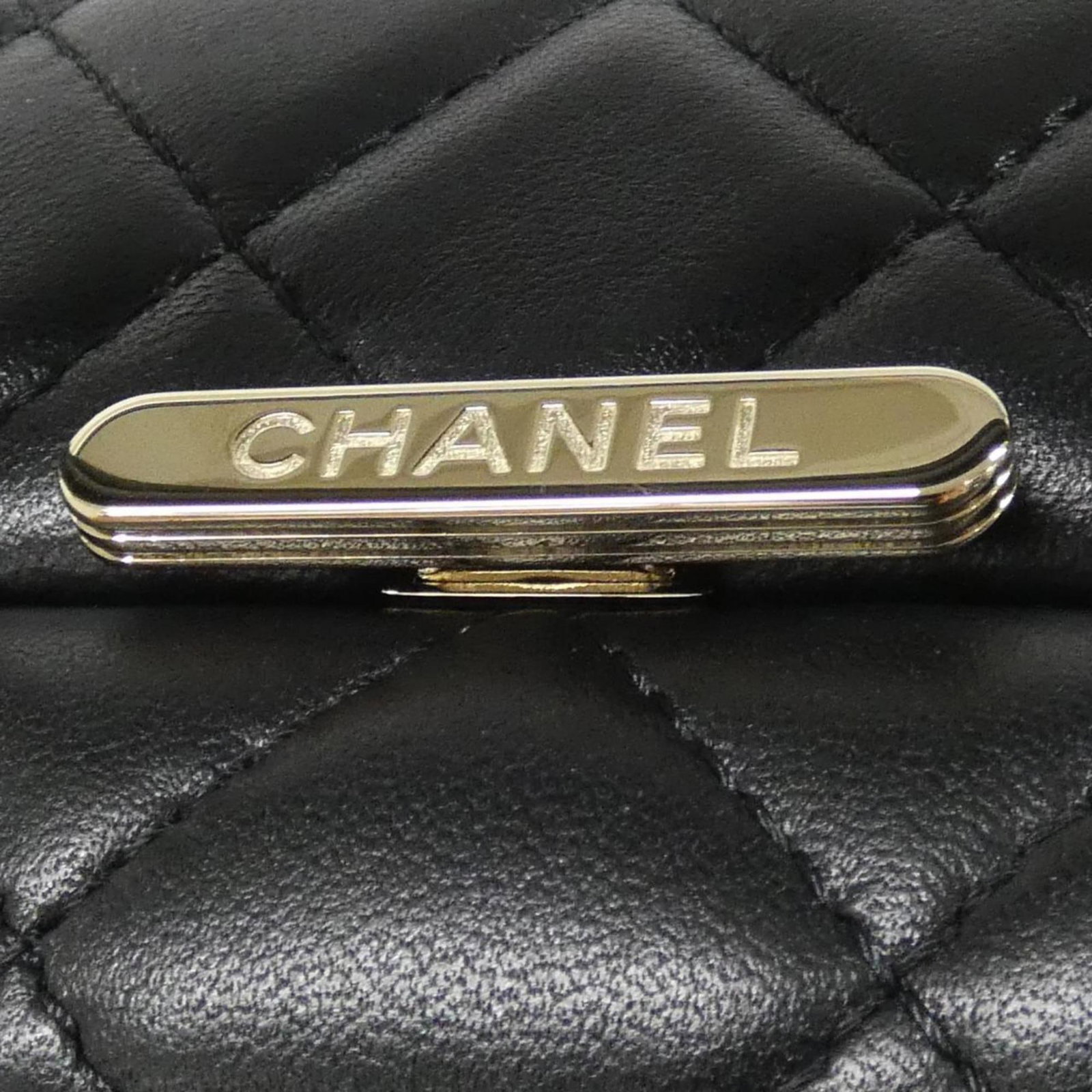Chanel Handbag Leather - 5