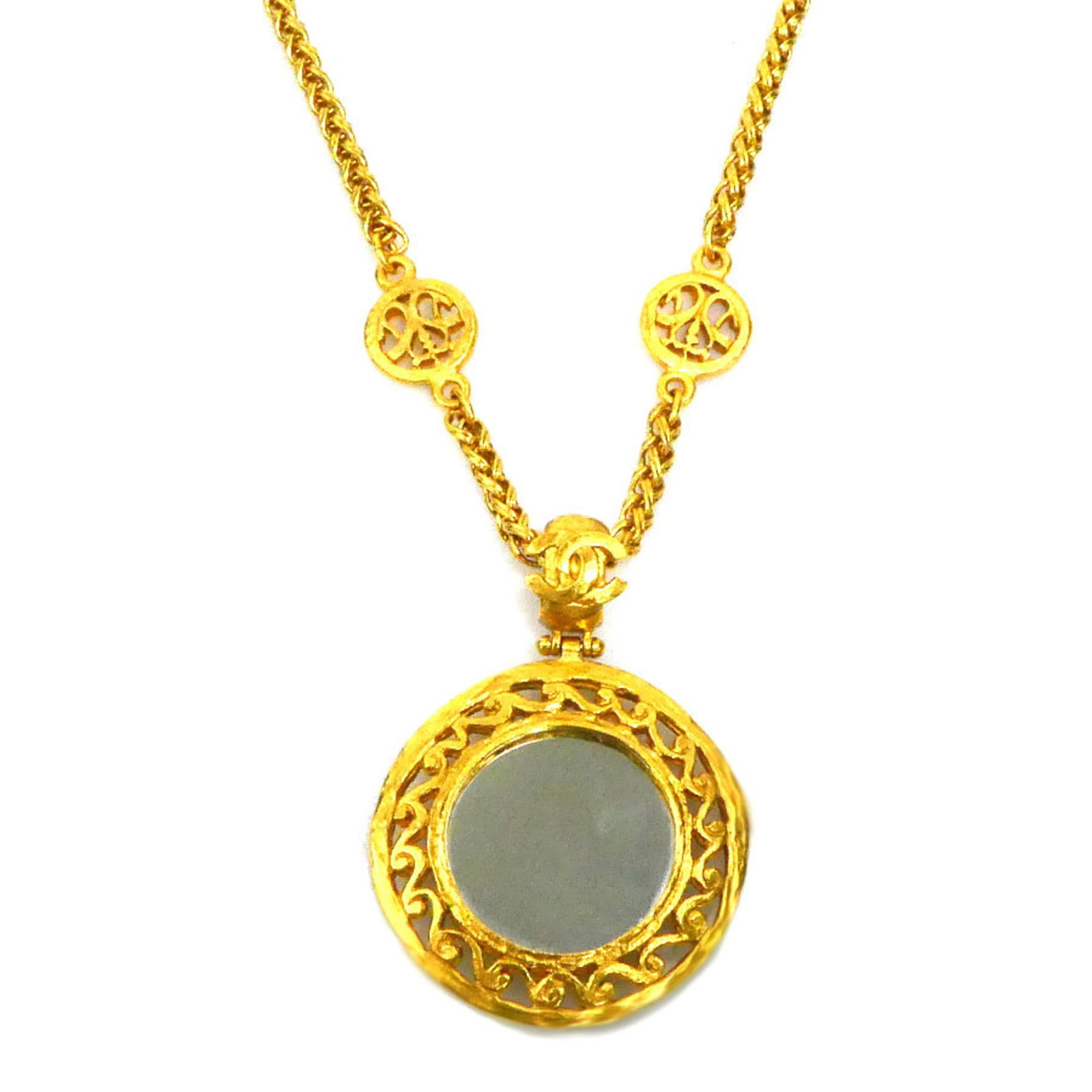 Chanel Mirror Pendant Necklace In Metal Gold For Women E61391A: Chanel Mirror Pendant Necklace In Metal Gold For Women E61391A Chanel's iconic mirror pendant necklace shines in metal gold, its sleek design adding a touch of sophistication to any outfit. With a pen