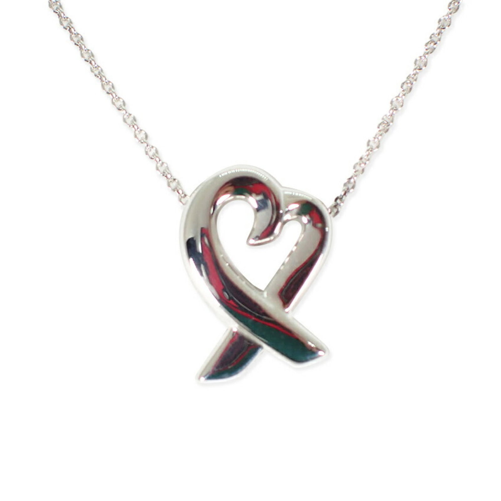 Tiffany 925 Loving Heart Pendant Necklace: Tiffany 925 Loving Heart Pendant Necklace Sterling silver necklace with a 15.6mm x 11.2mm loving heart pendant in excellent condition, featuring a subtle patina from use. The necklace has a comfortabl