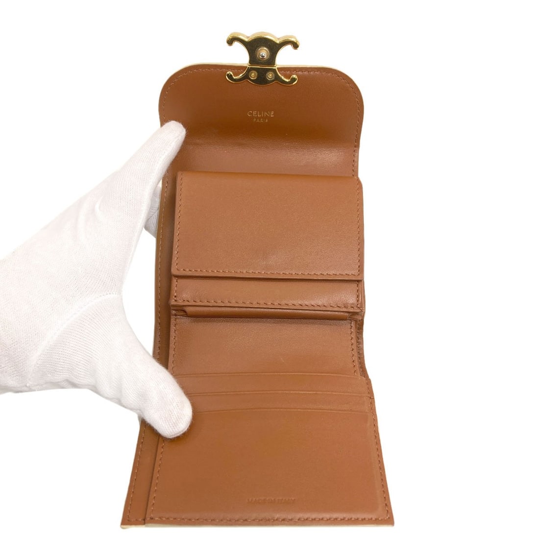Strict rules apply strictly to wallet - 4