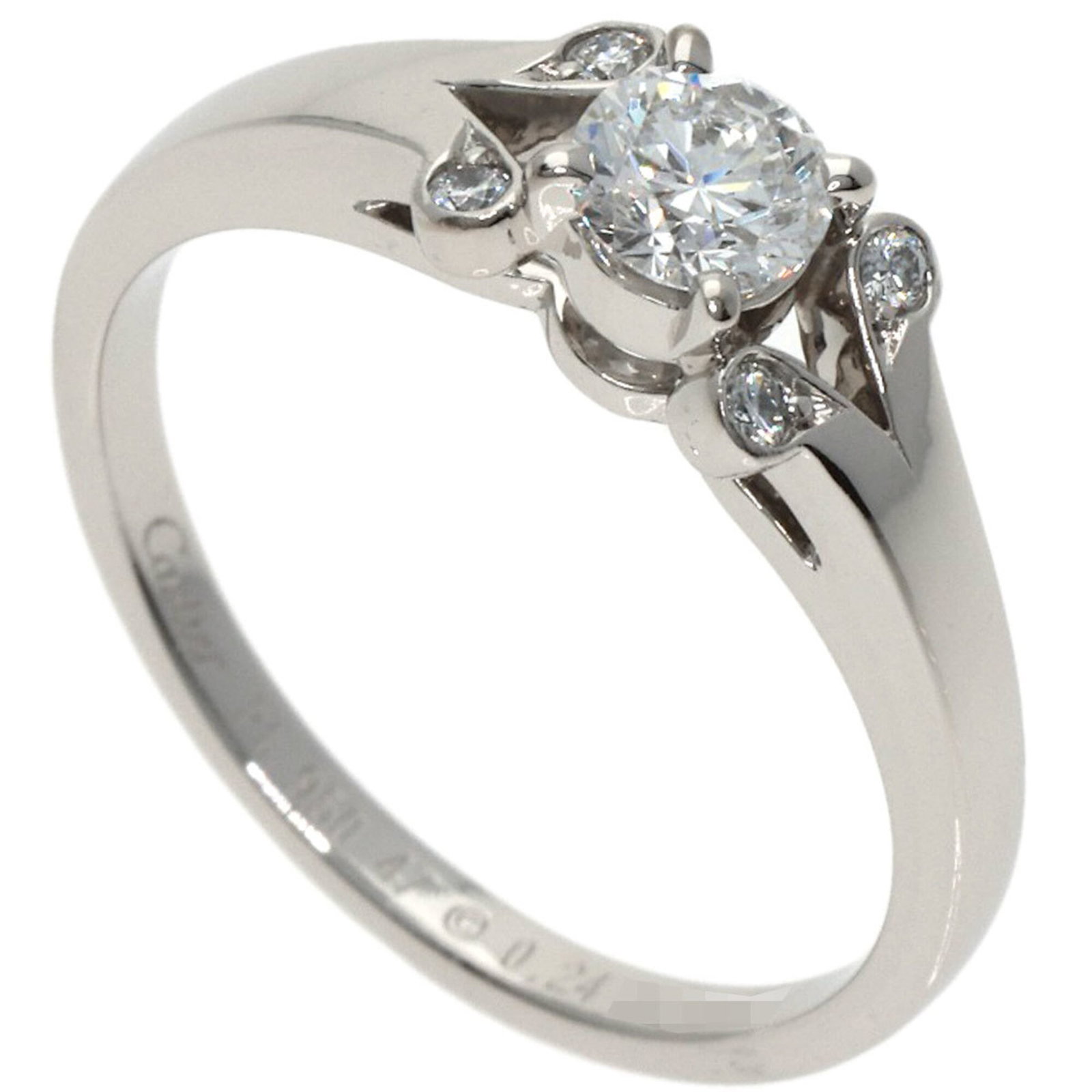 Cartier Band Ring Platinum 950: Cartier Band Ring Platinum 950 Platinum 950 Cartier band ring with diamond stone, weighing 3.5g and measuring US size 4. This used ring features some scratches and dirt, but remains in very good condi