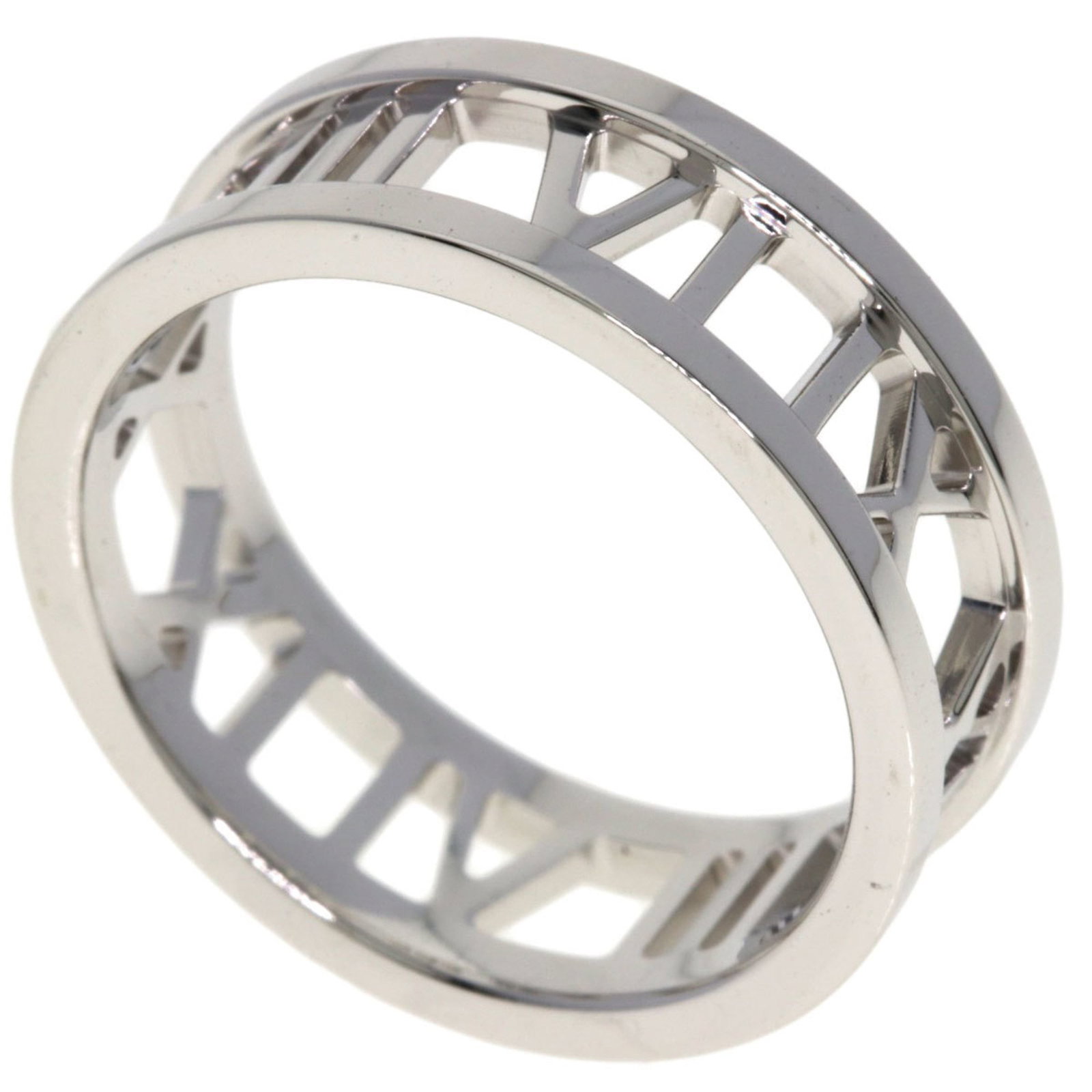 Tiffany Band Ring White Gold (18K): Tiffany Band Ring White Gold (18K) Tiffany Band Ring White Gold (18K) is a pre-owned women's band ring made from high-quality white gold. The 7 size fits comfortably on most wrists, with a width of