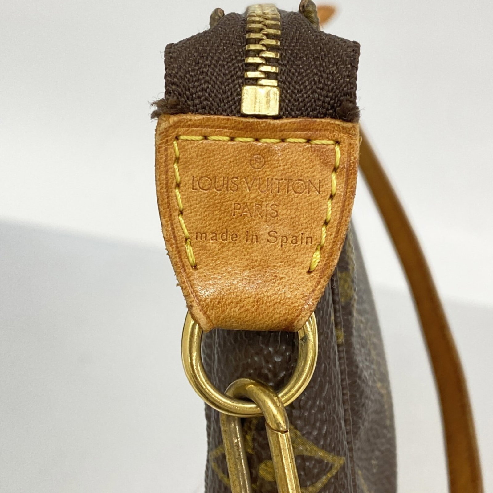 Louis Vuitton Pouch - 5