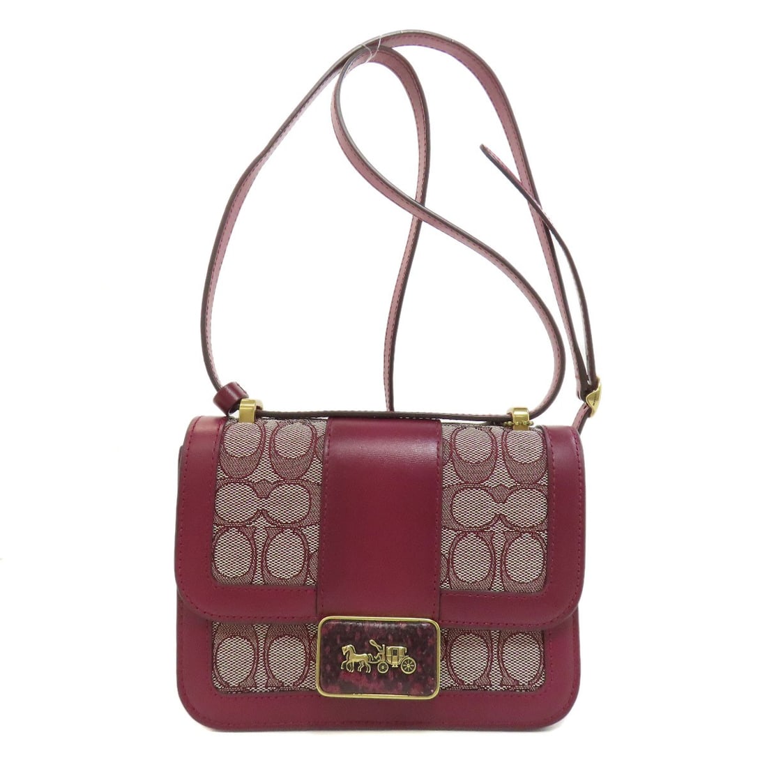 Shoulder bag canvas coach Ally C3760: Shoulder bag canvas coach Ally C3760 Canvas shoulder bag with Bordeaux exterior from COACH. Features a classic design and canvas material. Bears a signature. Item Specifics: Brand: COACH Style: