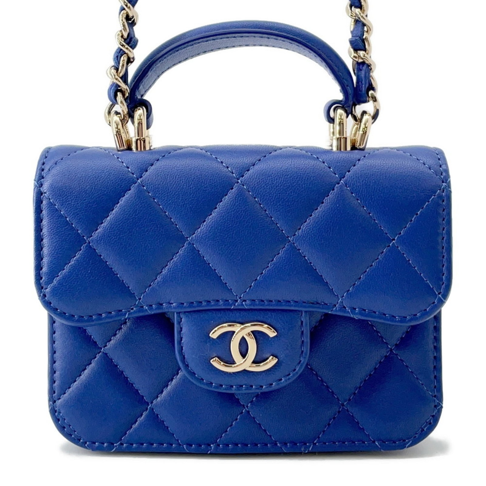 Chanel Chain/Shoulder Wallet Leather: Chanel Chain/Shoulder Wallet Leather The Chanel Chain/Shoulder Wallet Leather boasts its sleek design and premium lambskin material in a stunning navy hue. With a sturdy flap closure and adjustable st