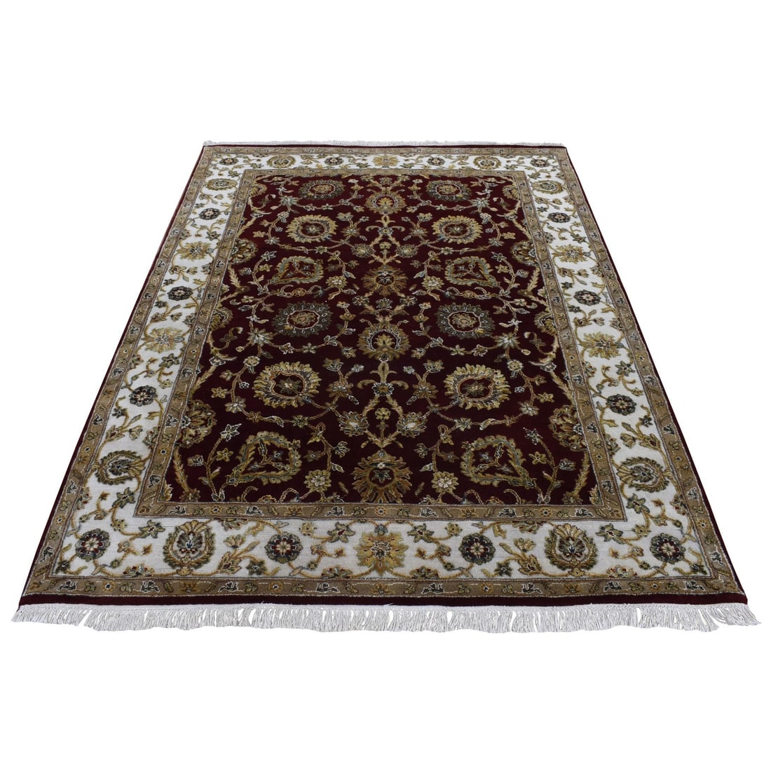 Rajasthan Red 5x1 7x1 Wool Silk Hand Knotted Rug: Rajasthan Red 5x1 7x1 Wool Silk Hand Knotted Rug Rajasthan Red 5x1 7x1 Wool Silk Hand Knotted Rug - A stunning piece of Indian craftsmanship, this hand-knotted rug boasts a rich red color and intricat