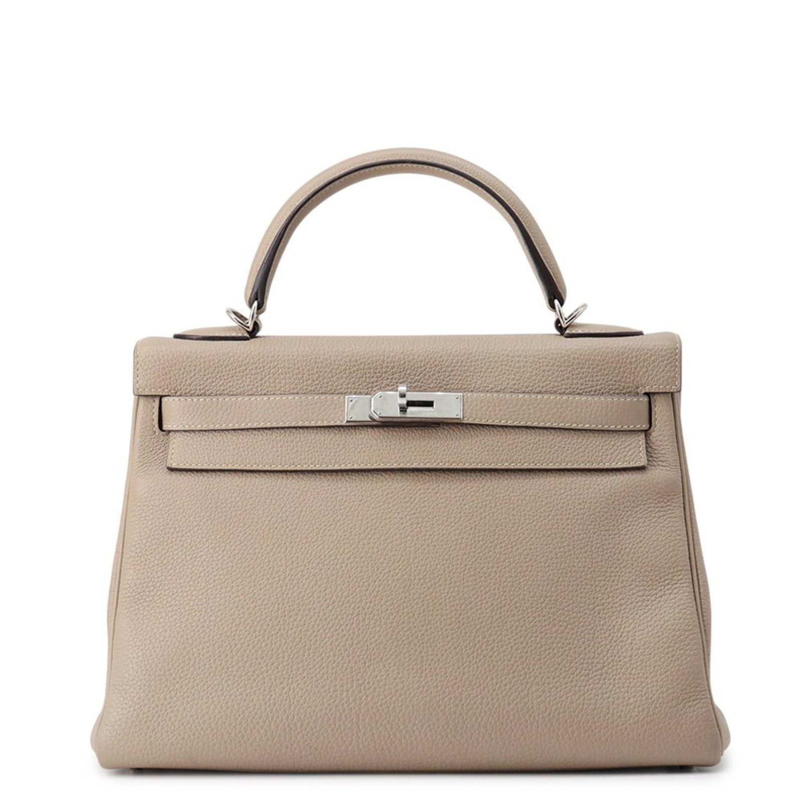 Hermes Handbag Togo Leather: Hermes Handbag Togo Leather Togo leather craftsmanship shines in this pre-owned Hermes handbag, featuring a subtle Gris Tourterelle hue. With its classic design and durable material, this bag has