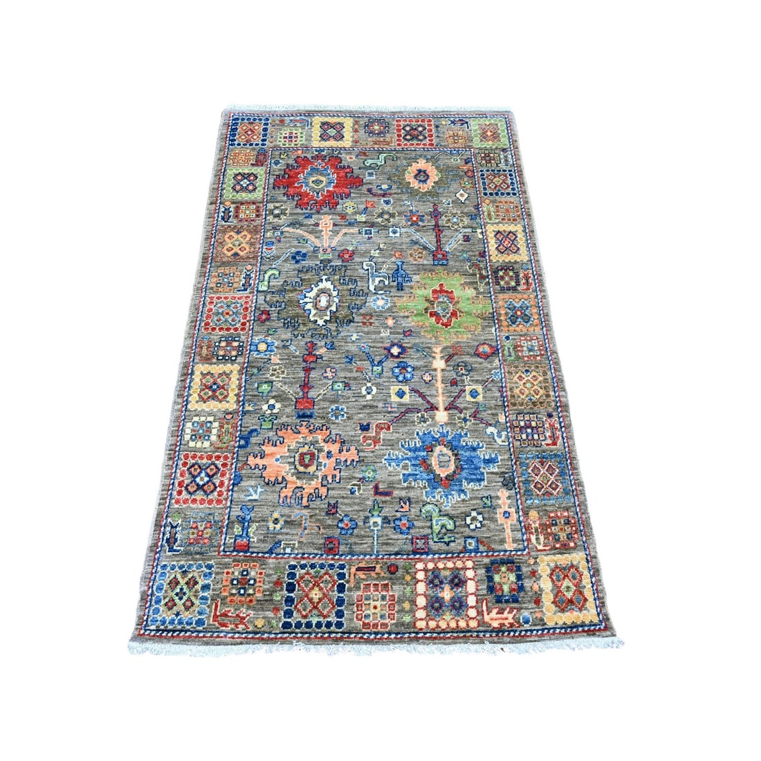 Nevada Gray Peshawar Ziegler Mahal Design Hand Knotted Wool Rug: Nevada Gray Peshawar Ziegler Mahal Design Hand Knotted Wool Rug The Nevada Gray Peshawar Ziegler Mahal Design Hand Knotted Wool Rug boasts an authentic Afghan design, crafted from high-quality wool an
