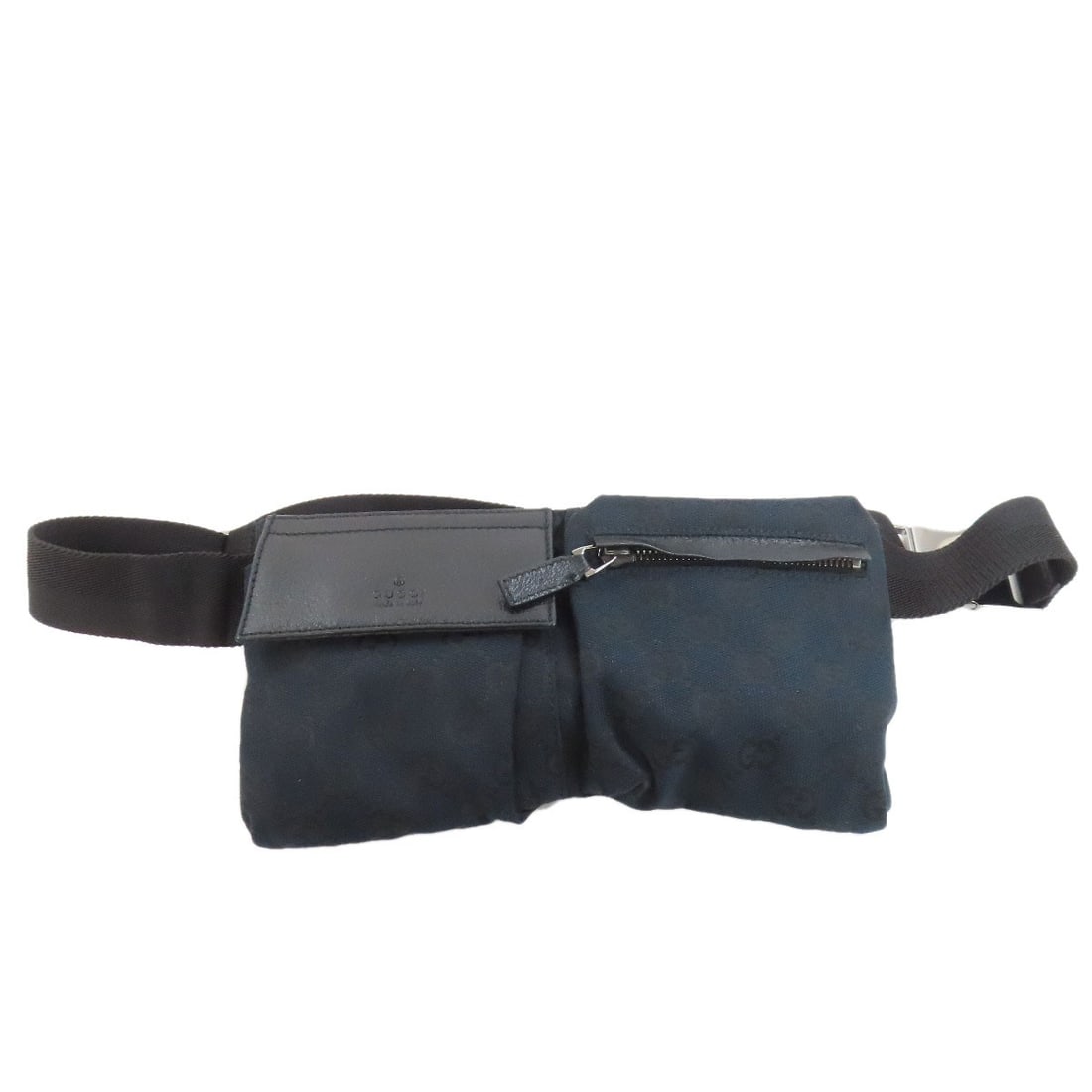 Gucci 162962 Hip Bag Waist Bag Canvas: Gucci 162962 Hip Bag Waist Bag Canvas Canvas hip bag waist bag with black exterior from GUCCI. This stylish accessory features canvas material and a sleek design. A classic choice for everyday wear.