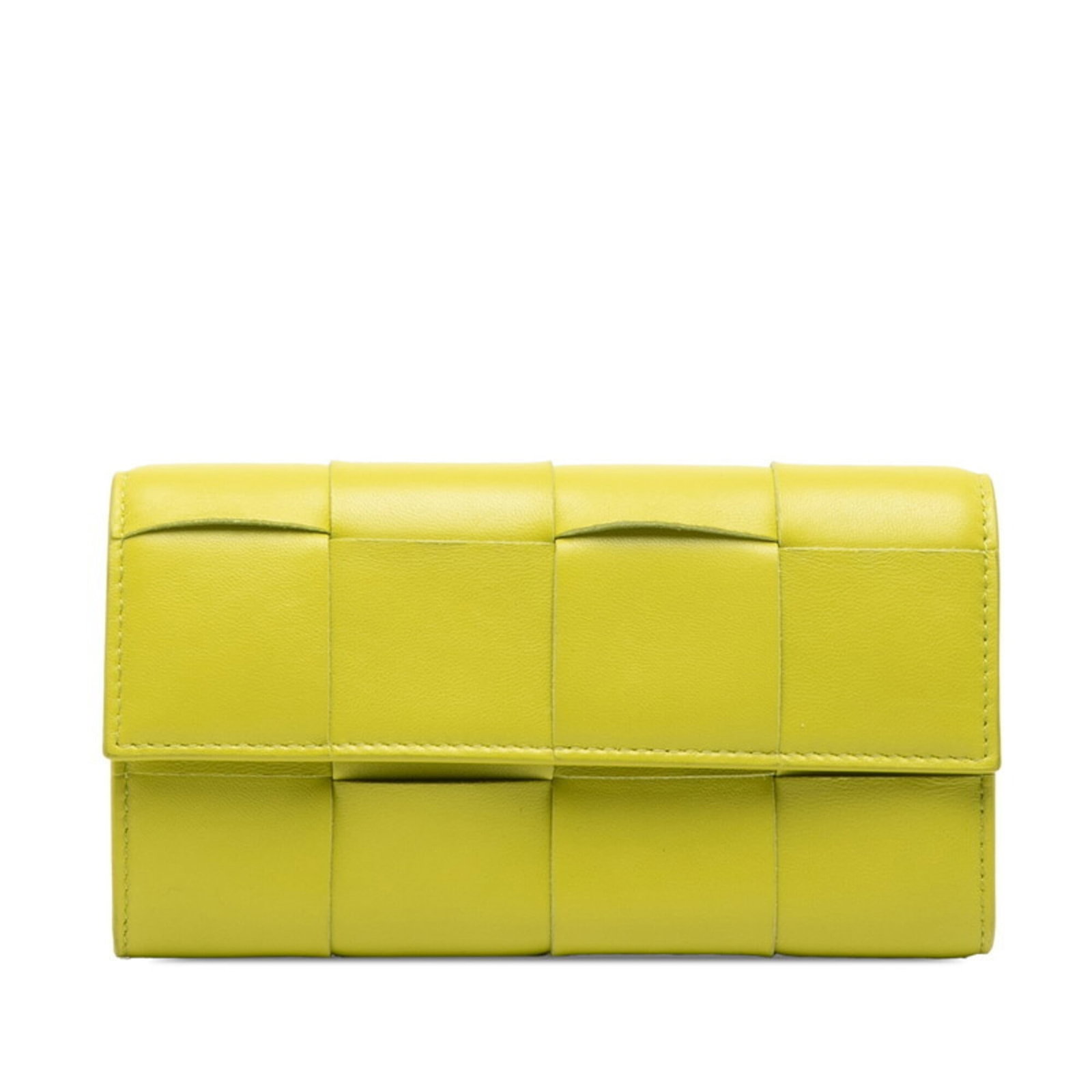 Bottega Veneta Long Wallet (Bi-Fold) Leather: Bottega Veneta Long Wallet (Bi-Fold) Leather The Bottega Veneta Long Wallet features a sleek bi-fold design with a magnetic closure, crafted from high-quality leather. Its vibrant green color adds a