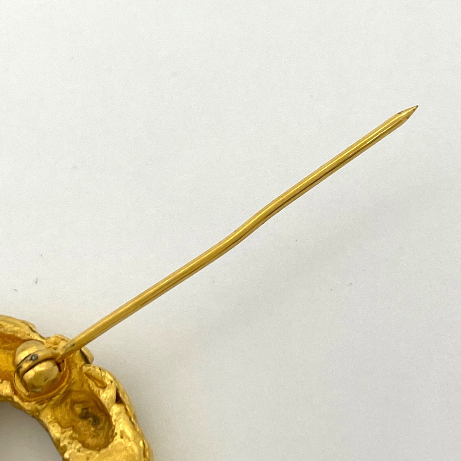 Chanel Brooch - 6