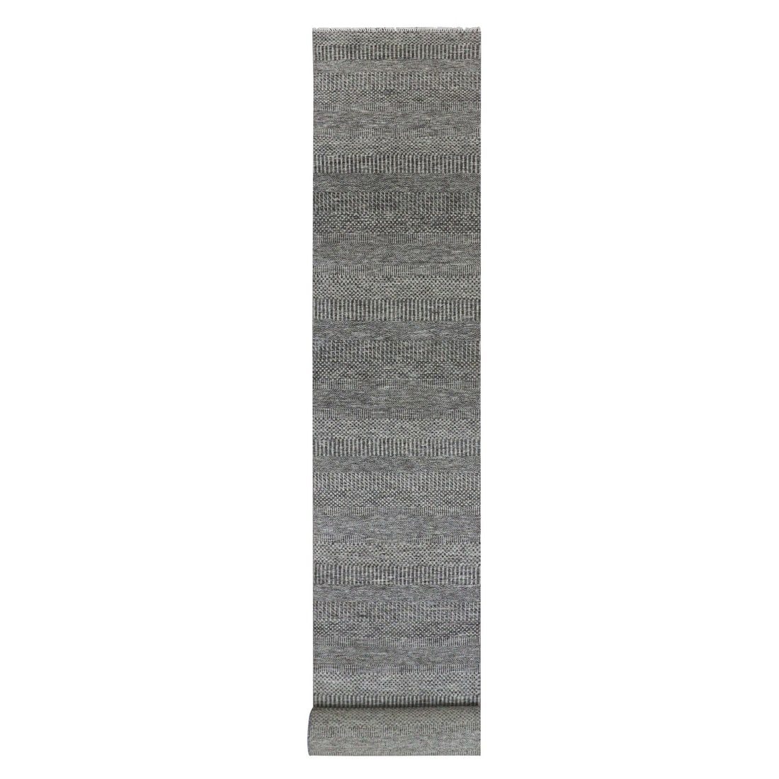 Hand knotted wool rug 27x185 gray modern grass runner: Hand knotted wool rug 27x185 gray modern grass runner Hand-knotted with wool, this 27x185 gray modern grass runner boasts a stunning flatweave design. Made from cotton foundation and featuring an