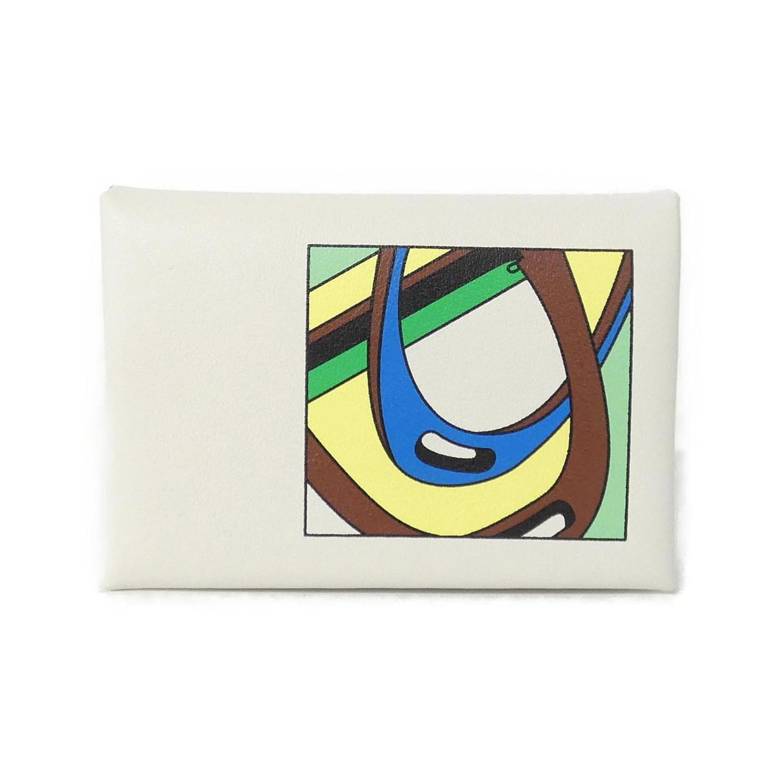Hermes Coin Purse/Coin Case: Hermes Coin Purse/Coin Case A classic Hermes coin purse/case in white leather, bearing a few traces of usage and minor scratches. Its compact size makes it easy to carry, while its timeless design ens