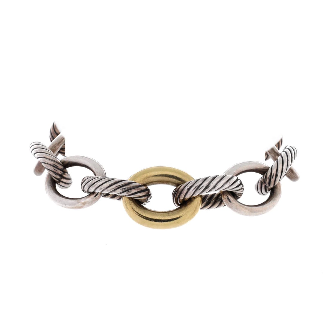 Yurman David Oval Silver Necklace: Yurman David Oval Silver Necklace The David Yurman Oval Silver Necklace boasts an elegant oval link design crafted from 18K yellow gold and sterling silver. This classic bracelet features a moderate w