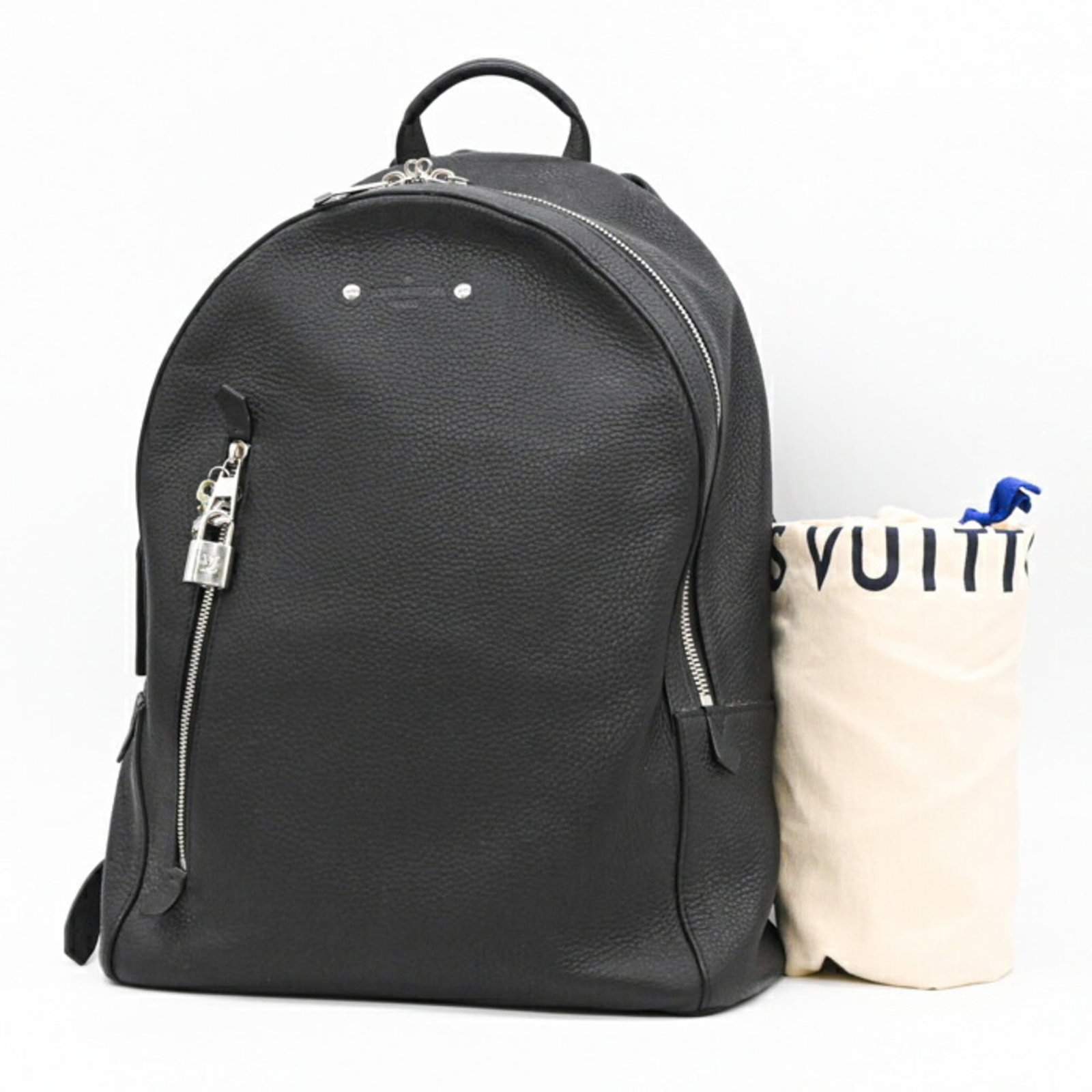 Louis Vuitton Backpack Leather: Louis Vuitton Backpack Leather Black Louis Vuitton Taurillon Leather Backpack in excellent used condition. This iconic backpack features high-quality leather construction and a classic design that
