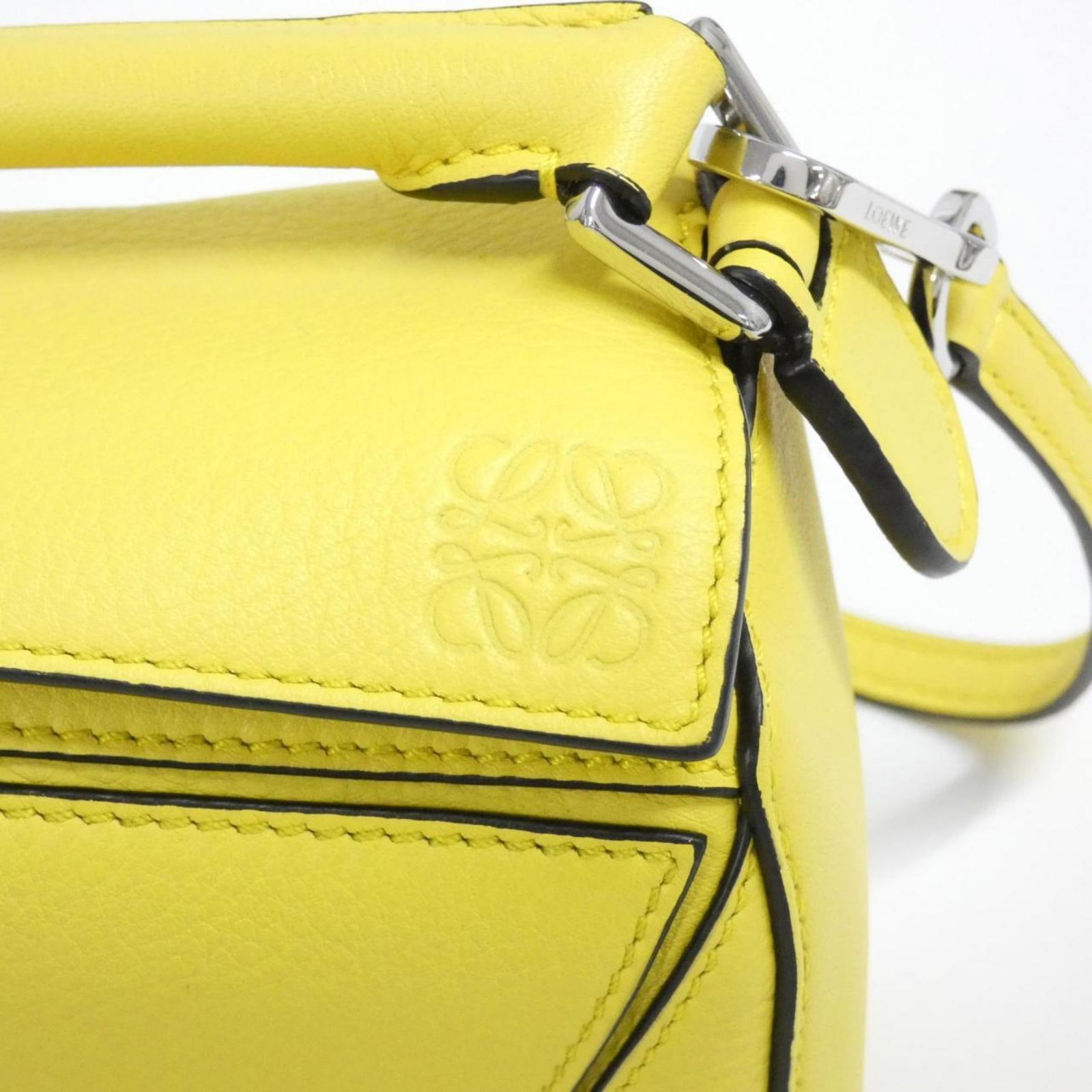 Loewe Handbag Leather - 4