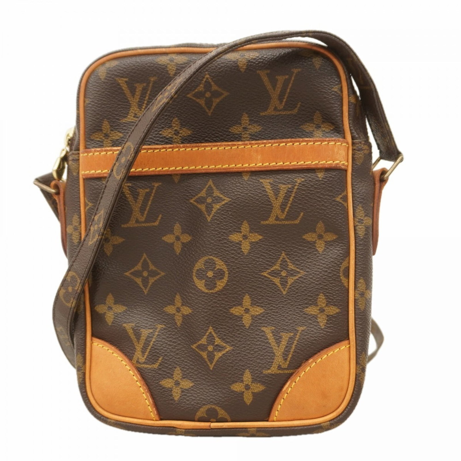 Louis Vuitton Shoulder Bag: Louis Vuitton Shoulder Bag Used Louis Vuitton shoulder bag in brown color. Traces of usage and minor scratches can be seen on this pre-owned bag, which still maintains its overall condition. The
