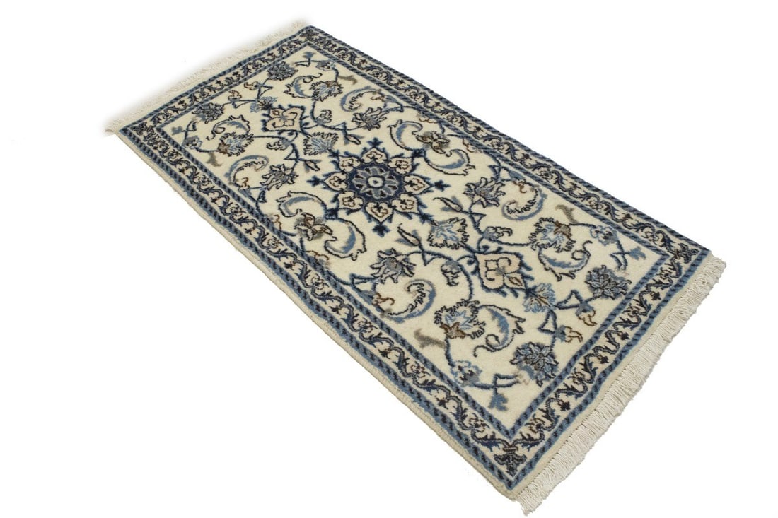 Small Plum Oriented Rug - 4