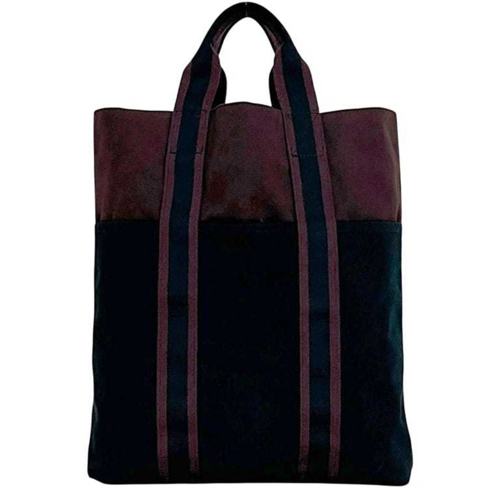 Hermes Tote Bag Canvas: Hermes Tote Bag Canvas Canvas tote bag from Hermes in black and Bordeaux, with a size of 37cm x 34cm x 6cm. The bag has traces of usage, scratches, and dirt, indicating it's been well-loved but remain