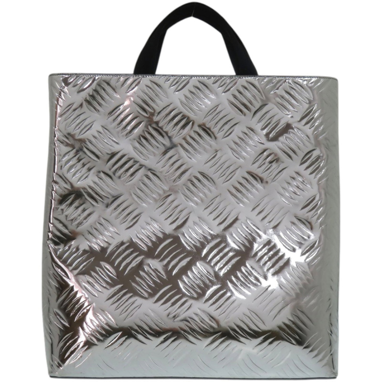 Prada Tote Bag Leather: Prada Tote Bag Leather Black and Silver Prada Tote Bag in Excellent Condition. This luxurious leather tote features a classic design with a silver accent, showcasing high-quality craftsmanship. With i