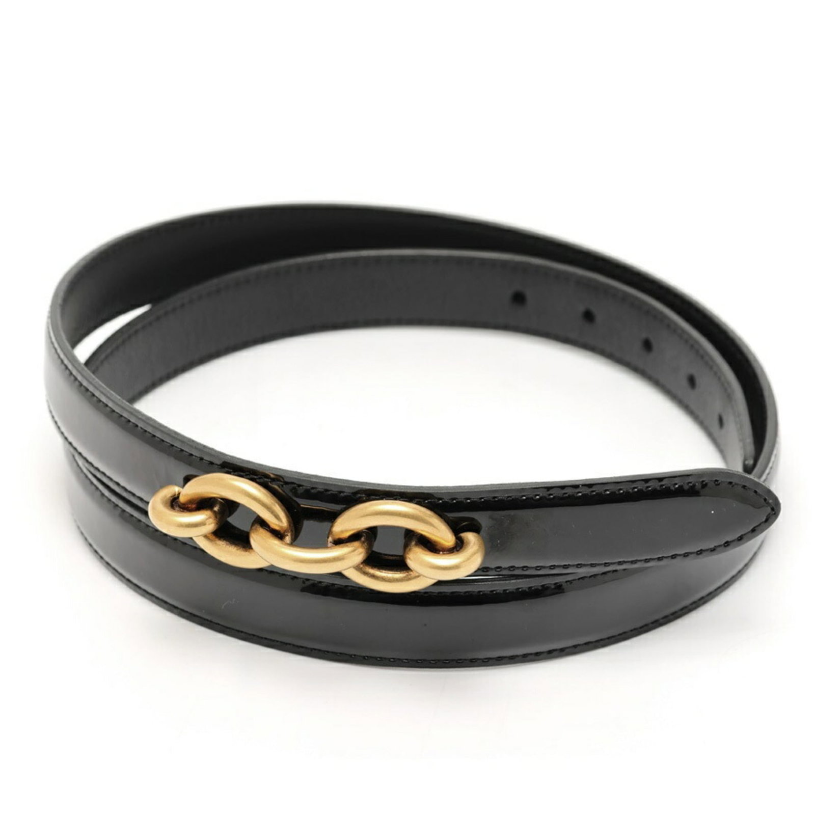 Saint Laurent Standard Belt: Saint Laurent Standard Belt This Saint Laurent Standard Belt is made from patent leather and features a classic design. It has some minor scratches and dirt, but remains in very good condition overall