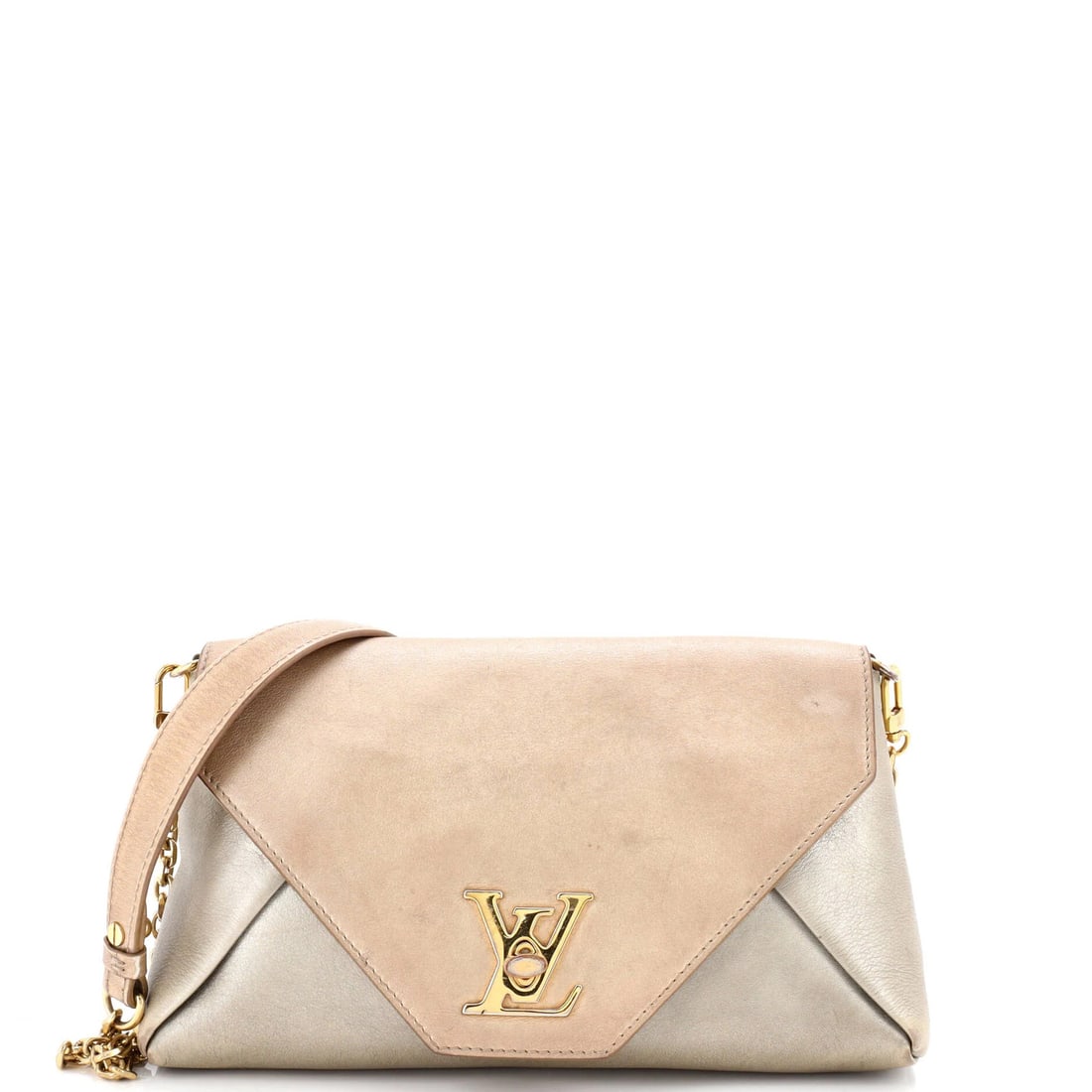 Love Note Leather Chain Clutch by Louis Vuitton: Love Note Leather Chain Clutch by Louis Vuitton The Love Note Leather Chain Clutch by Louis Vuitton boasts a neutral exterior with heavy corner wear, scuffs, and creases. This cross body bag features 