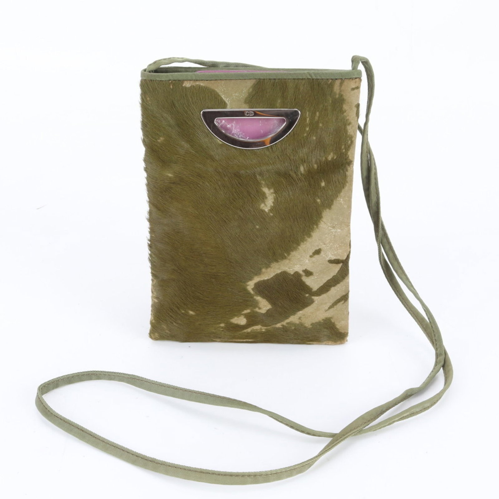 Christian Dior Shoulder Bag Leather: Christian Dior Shoulder Bag Leather This pre-owned Christian Dior shoulder bag boasts a stunning Harako leather exterior in green and khaki hues. With its classic design and timeless style, this bag