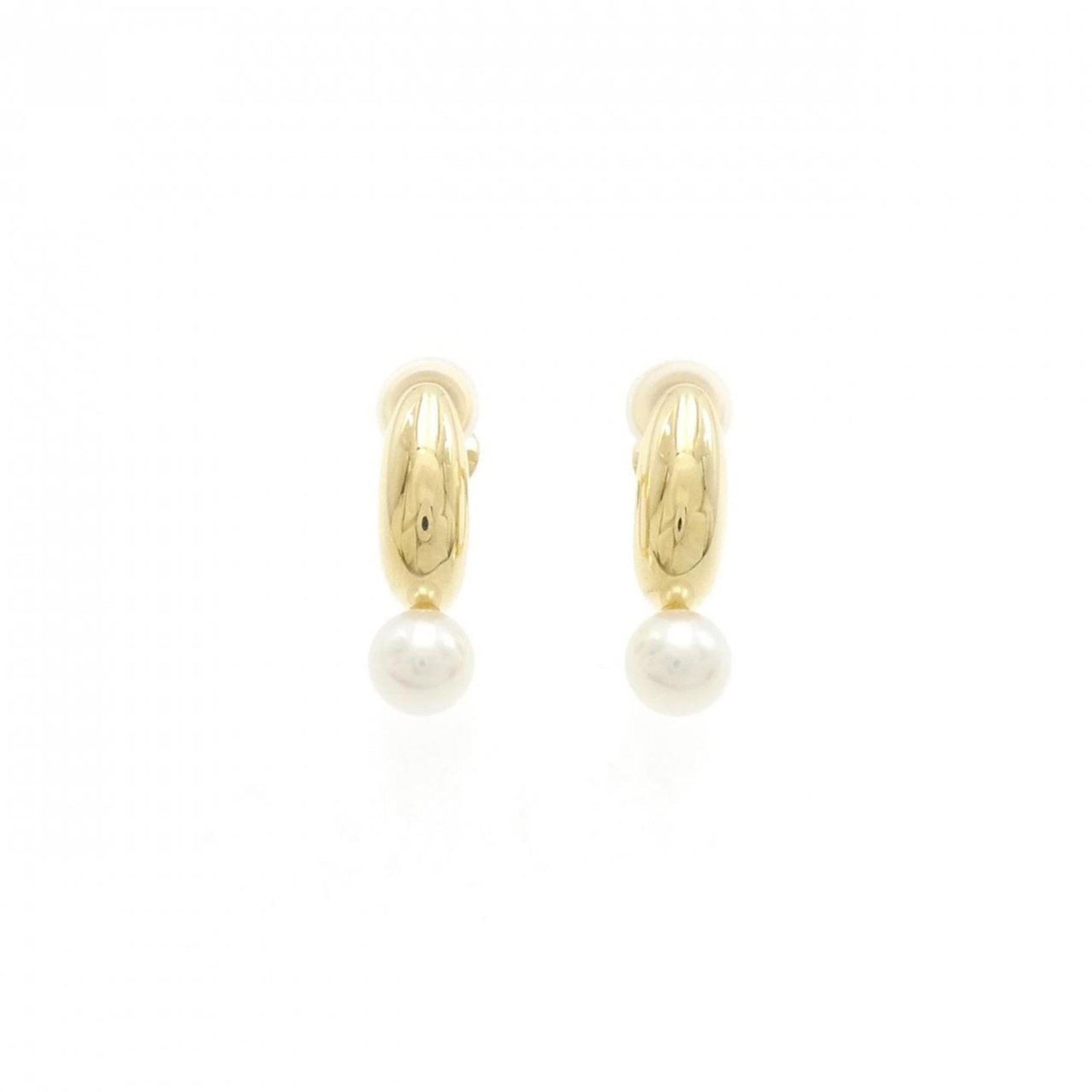 Mikimoto Clip Earrings Yellow Gold (18K): Mikimoto Clip Earrings Yellow Gold (18K) Mikimoto's iconic yellow gold clip earrings are a timeless accessory for women. With their classic design and high-quality 18K gold material, these earrings
