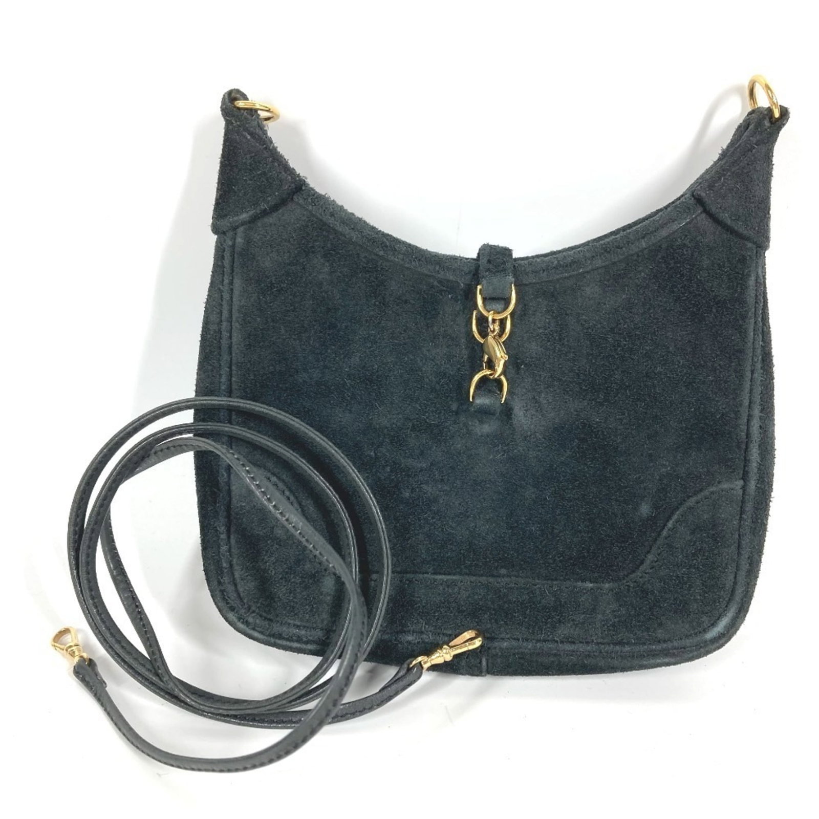 Hermes Pochette Shoulder Bag: Hermes Pochette Shoulder Bag The iconic Hermes Pochette Shoulder Bag in sleek black leather features timeless gold hardware, exuding understated elegance. With its compact size and classic design, thi