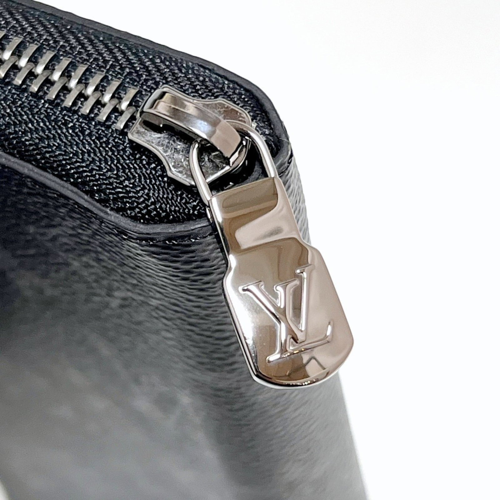 Louis Vuitton Long Wallet (Bi-Fold) Monogram Eclipse - 5