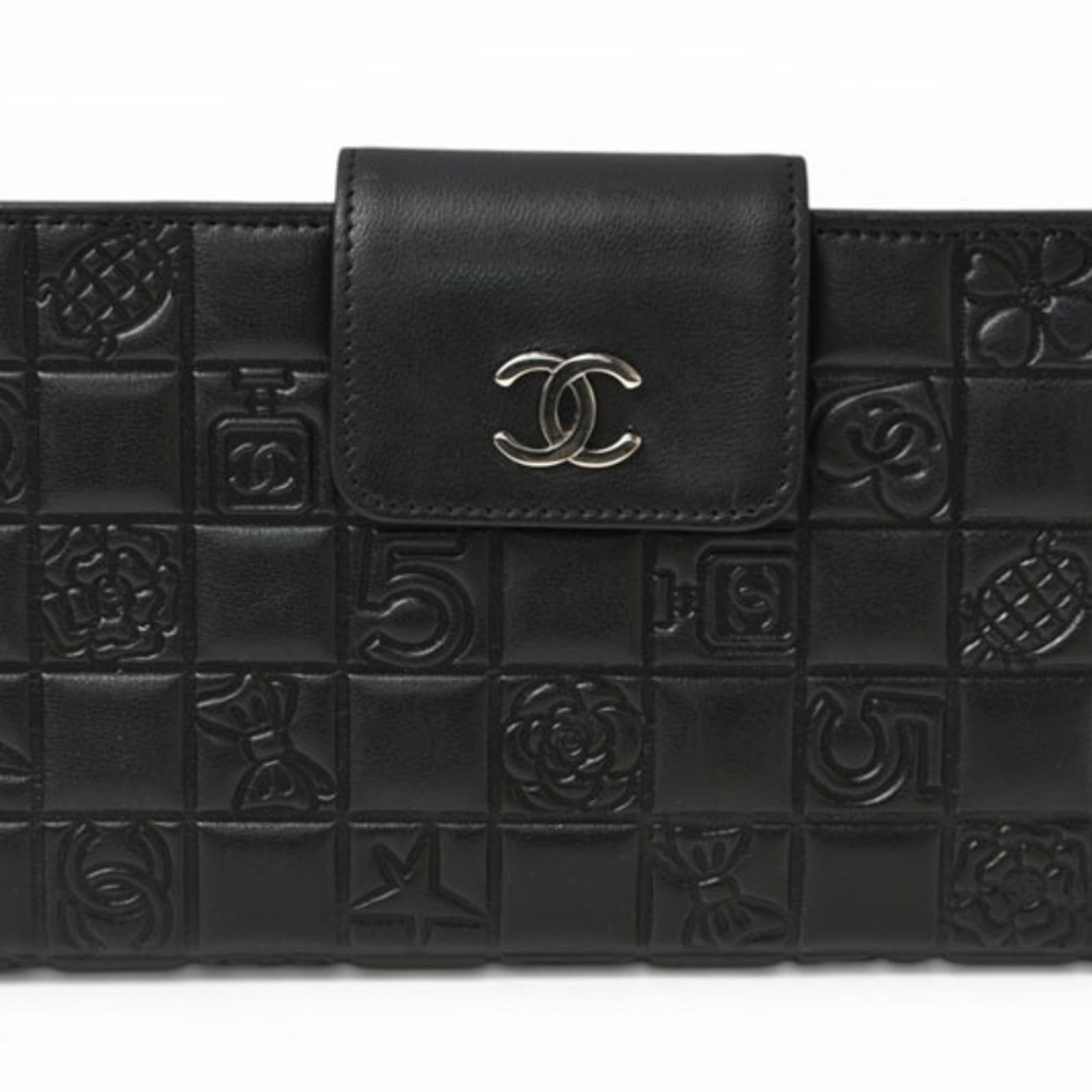 Chanel Long Wallet (Bi-Fold) Leather: Chanel Long Wallet (Bi-Fold) Leather The Chanel Long Wallet (Bi-Fold) Leather features a sleek black lambskin exterior with a sturdy ball clasp closure and multiple inner pockets for organization. Thi