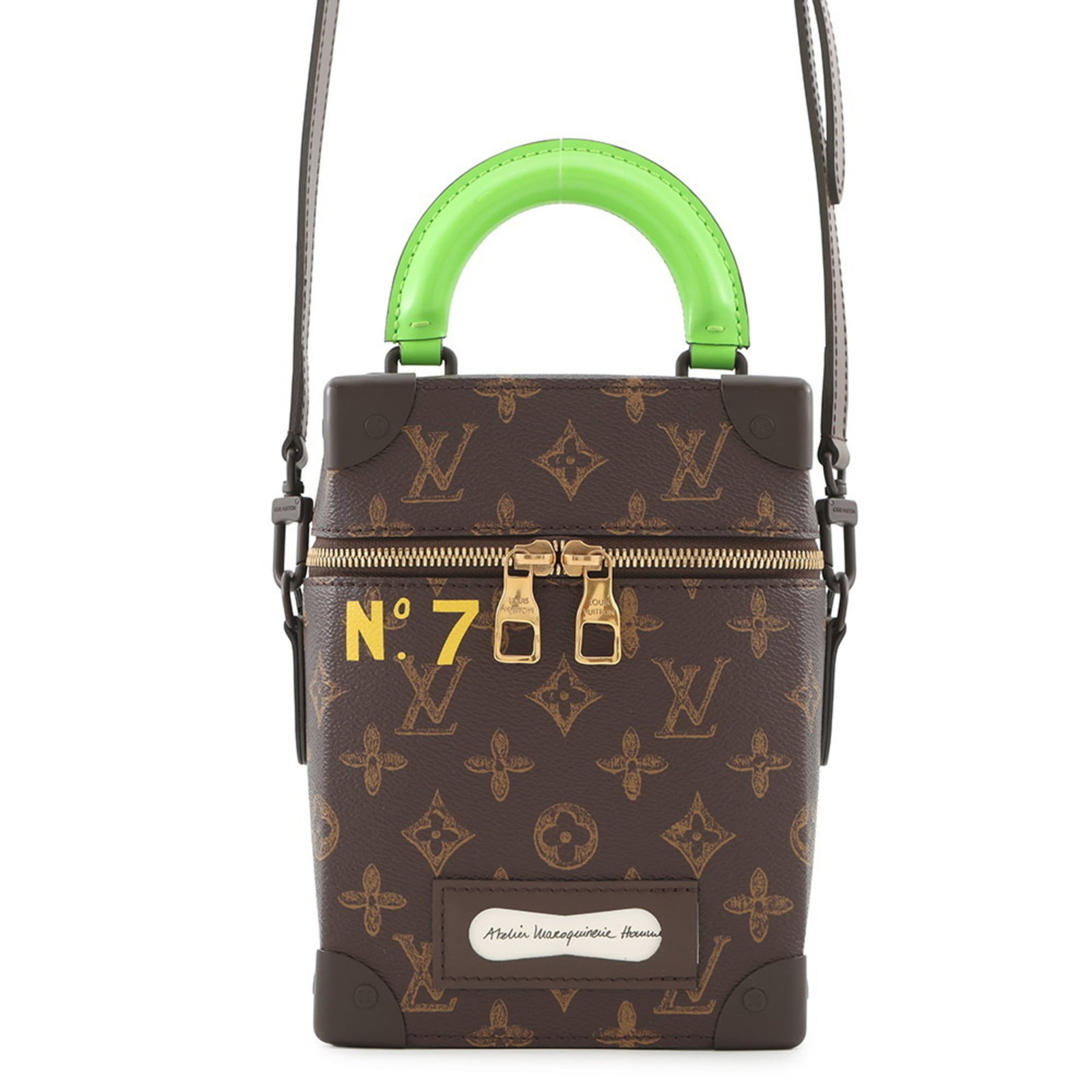 Louis Vuitton Handbag Shoulder Bag Monogram: Louis Vuitton Handbag Shoulder Bag Monogram This Louis Vuitton Handbag Shoulder Bag Monogram features a classic design with a timeless green monogram pattern and gold hardware. Made from high-quality 